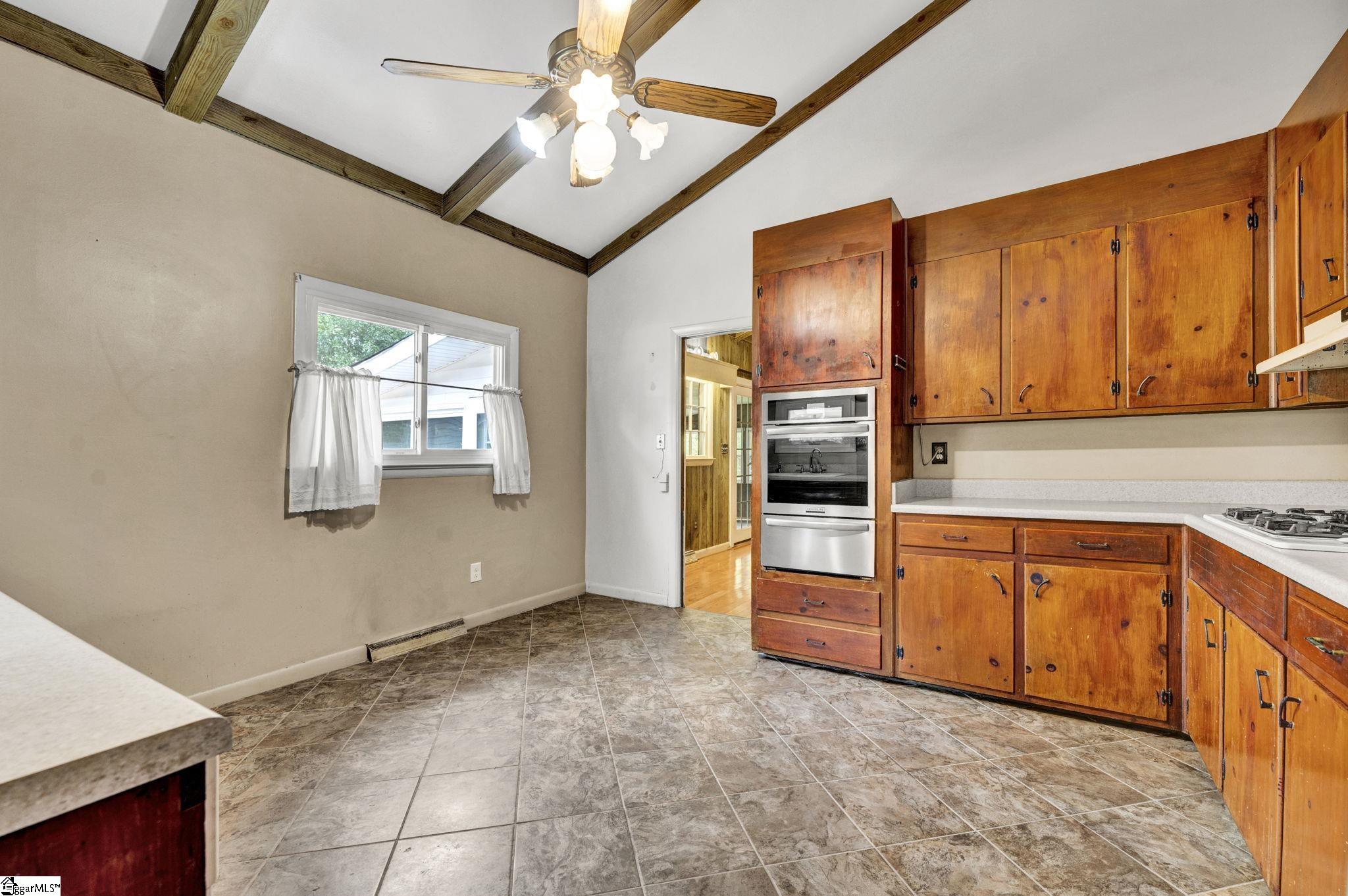 19 Vicki Circle Property Photo 13