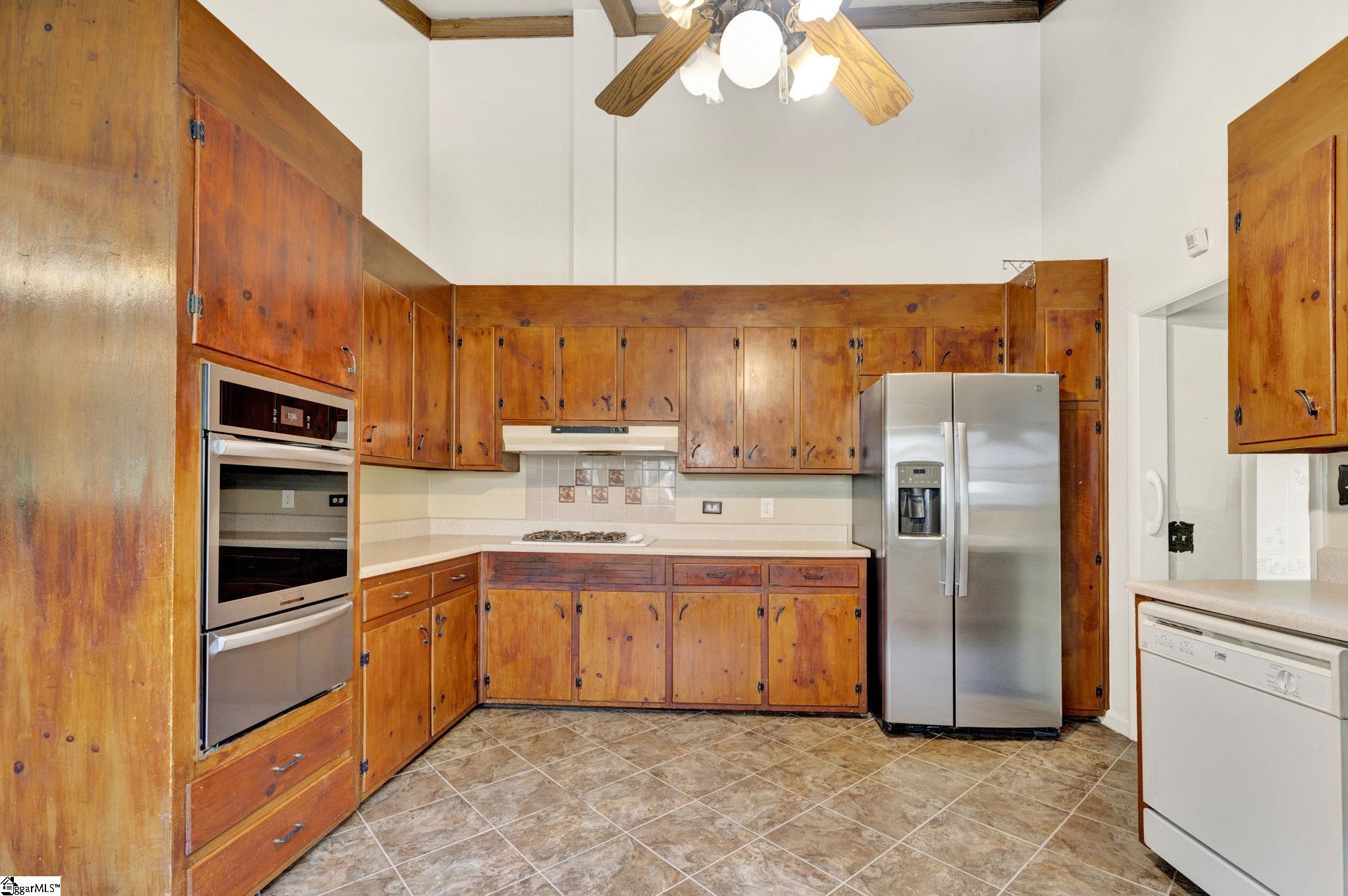 19 Vicki Circle Property Photo 14