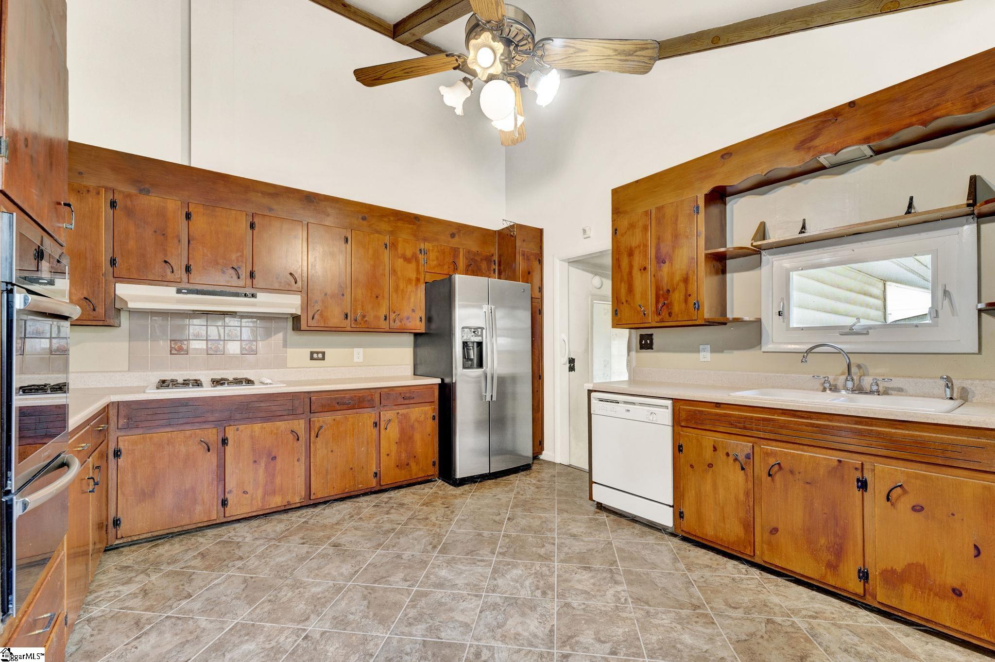 19 Vicki Circle Property Photo 15