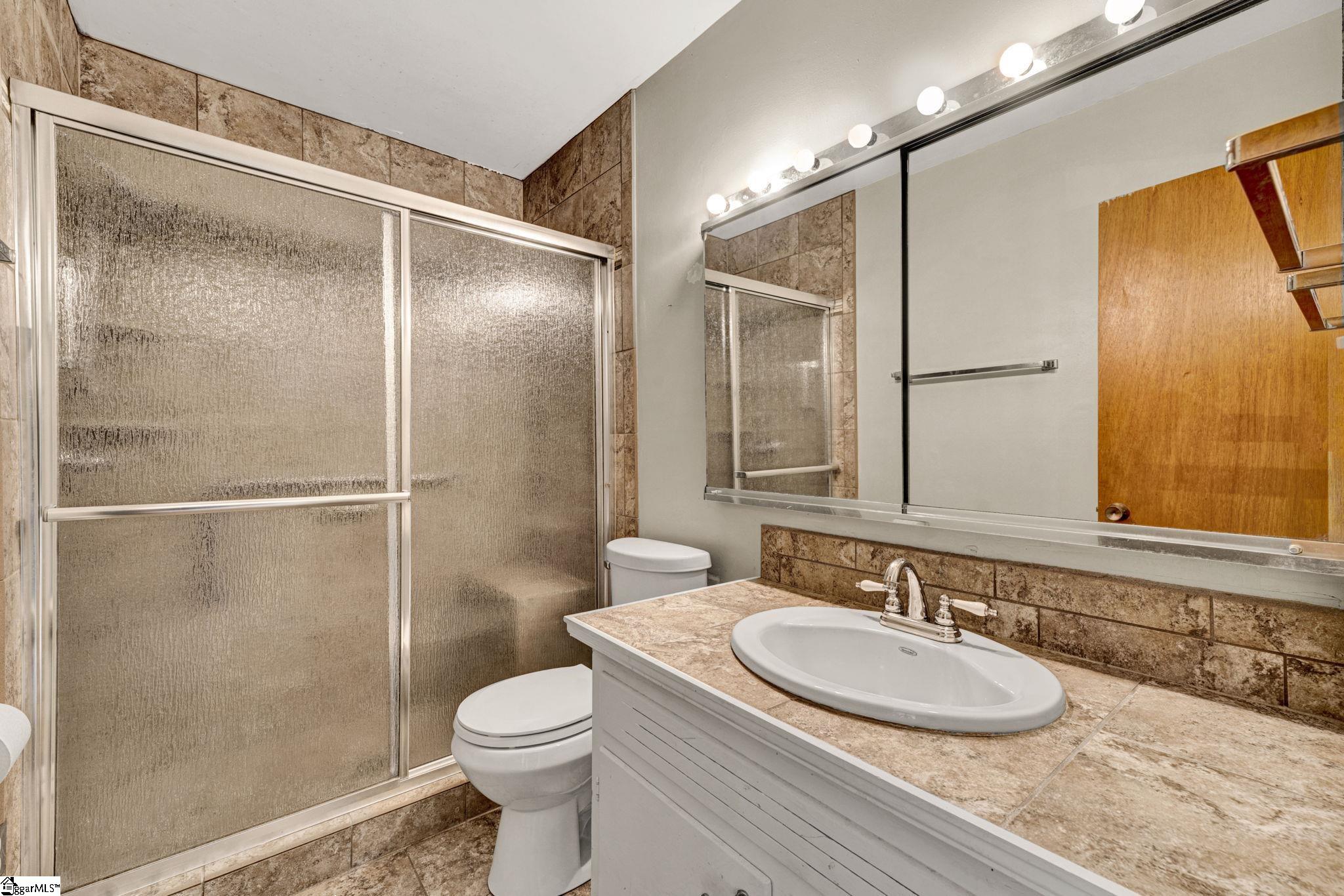 19 Vicki Circle Property Photo 38