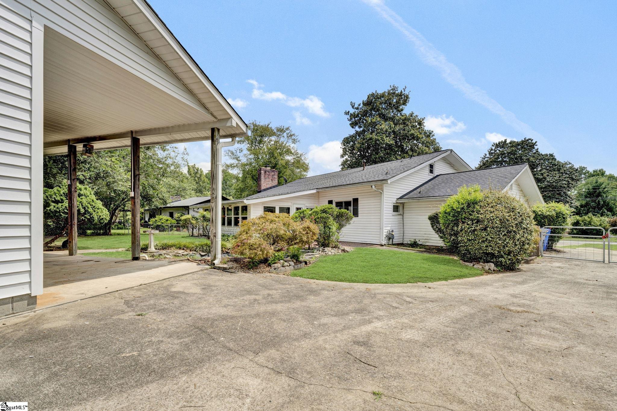 19 Vicki Circle Property Photo 43