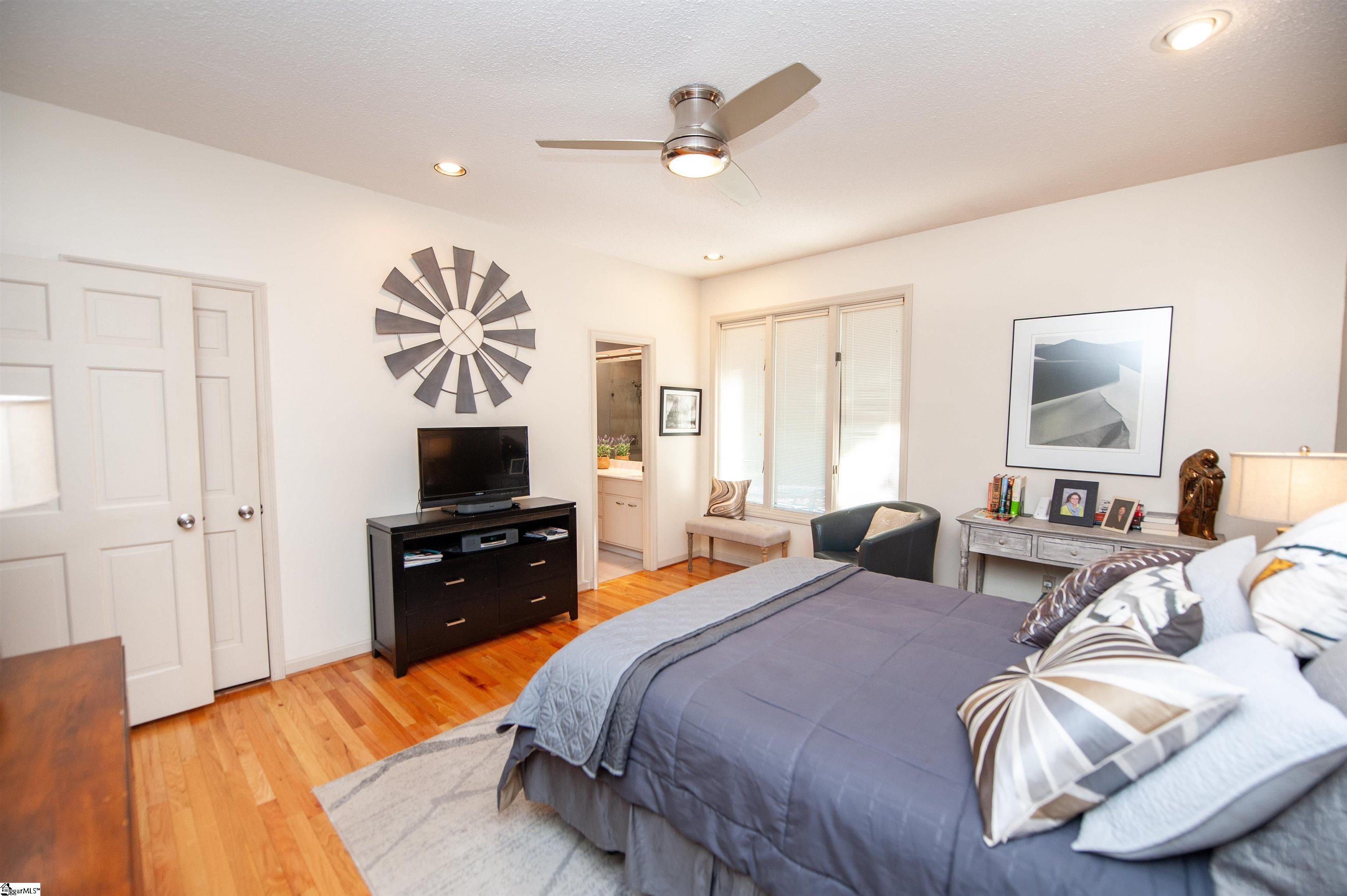 100 Wood Lily Lane Property Photo 20