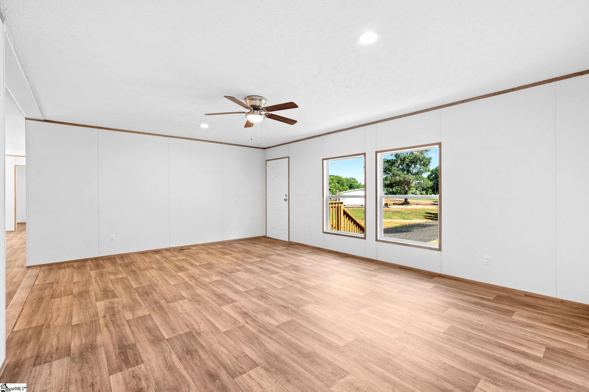 106 Star Drive Property Photo 6
