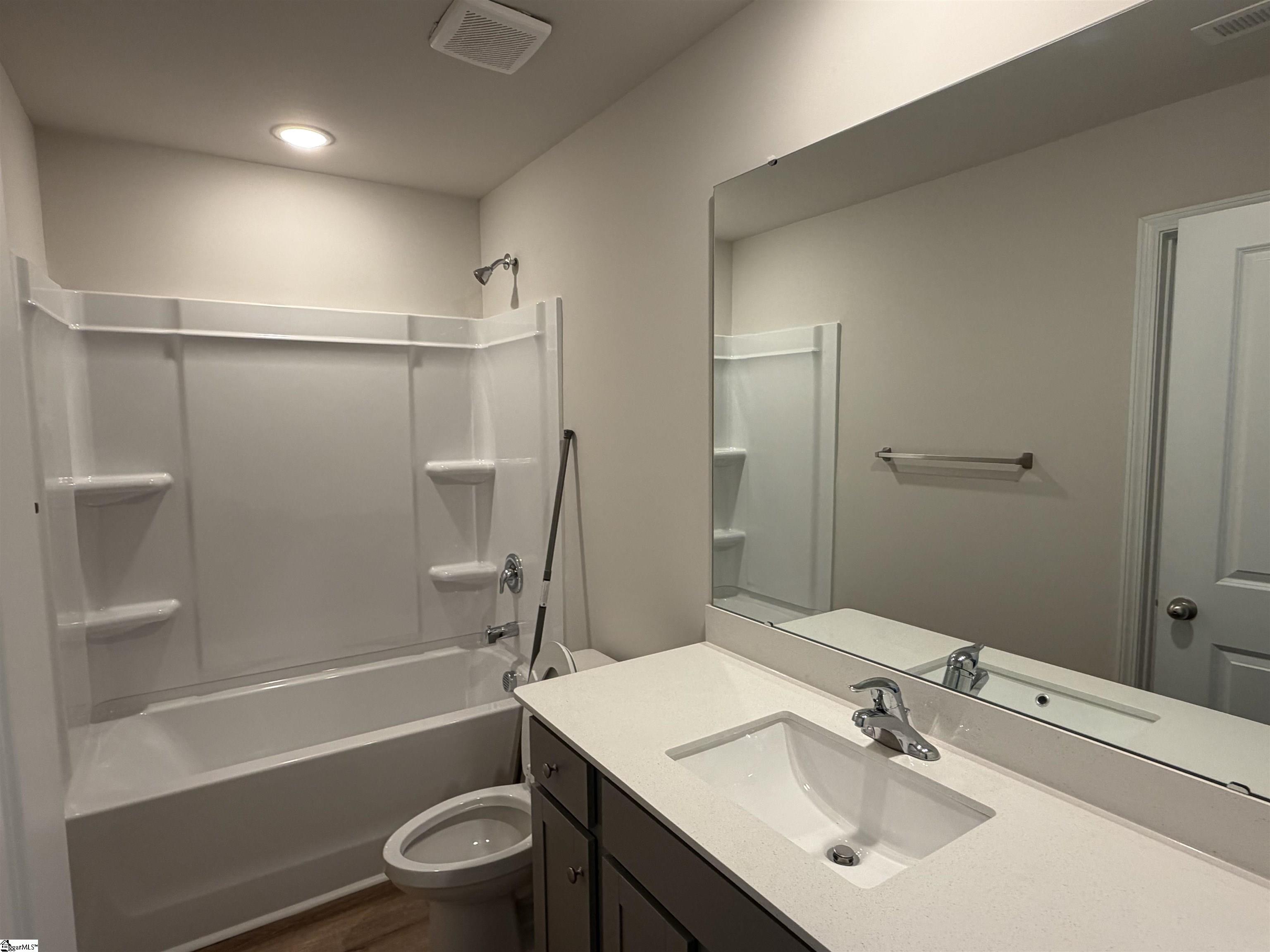 6 Huff Drive Property Photo 3