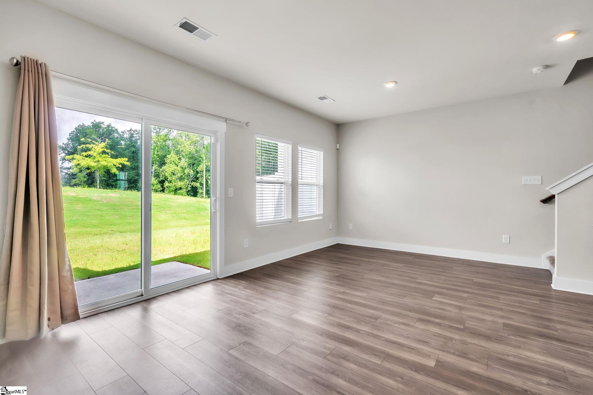 616 Millwright Way Property Photo 3