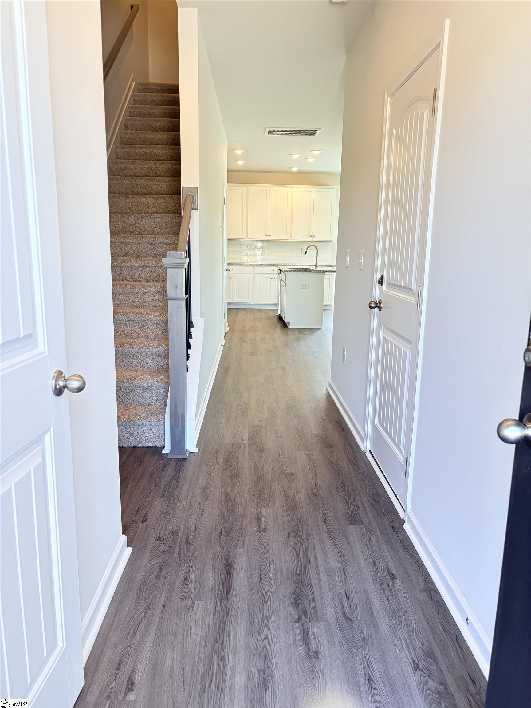 1117 Wharf Trail Property Photo 4