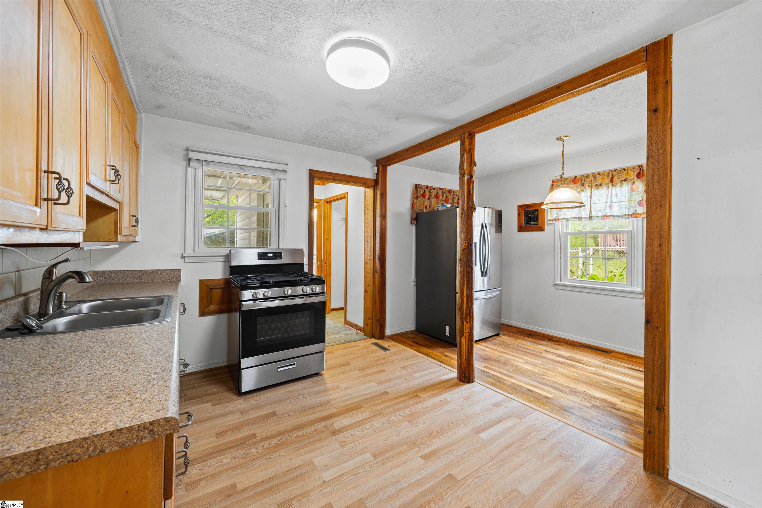14 Hudson Street Property Photo 6