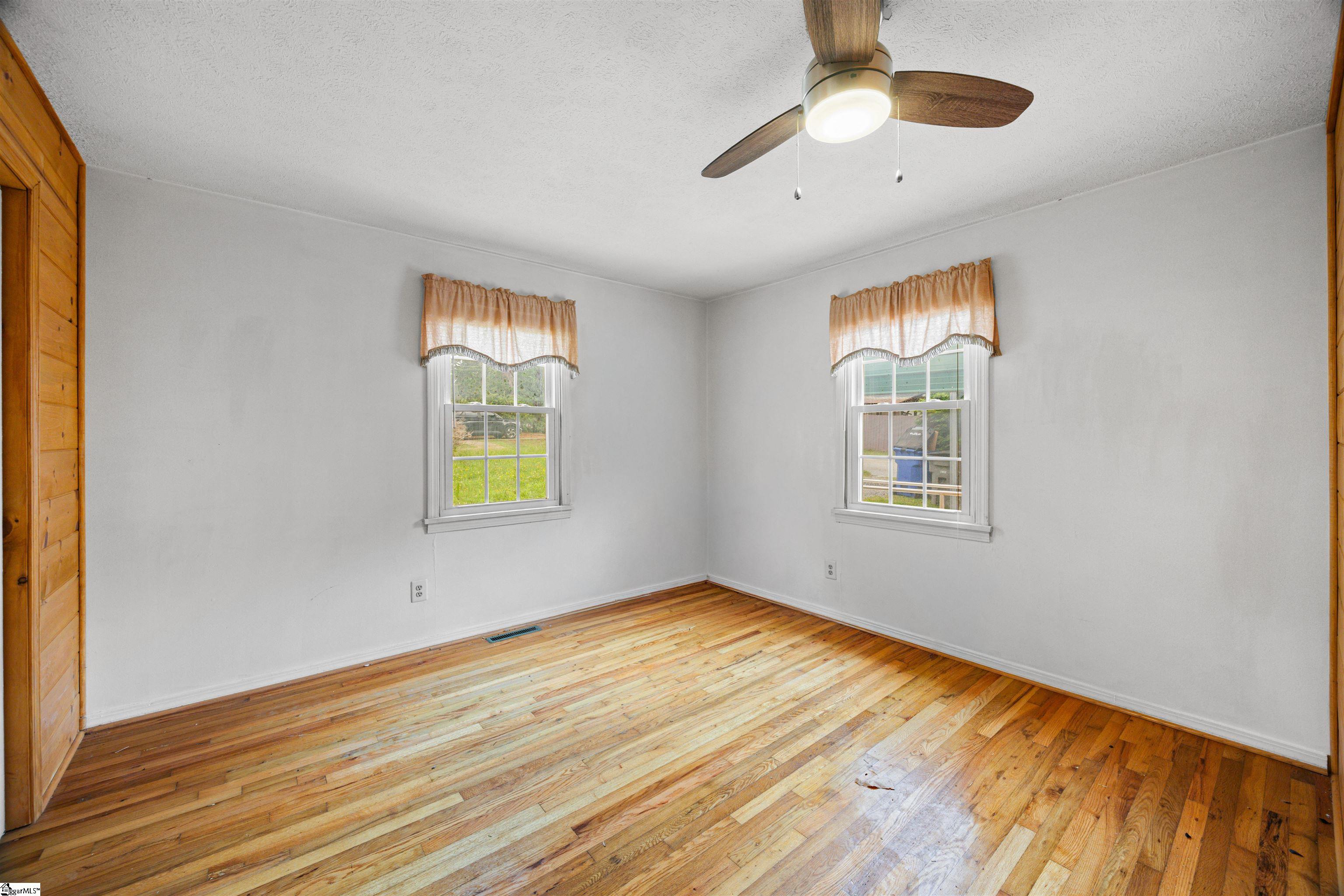 14 Hudson Street Property Photo 15