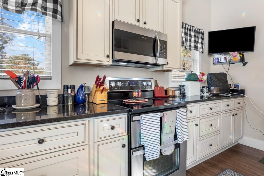 234 W Georgia Street Property Photo 5