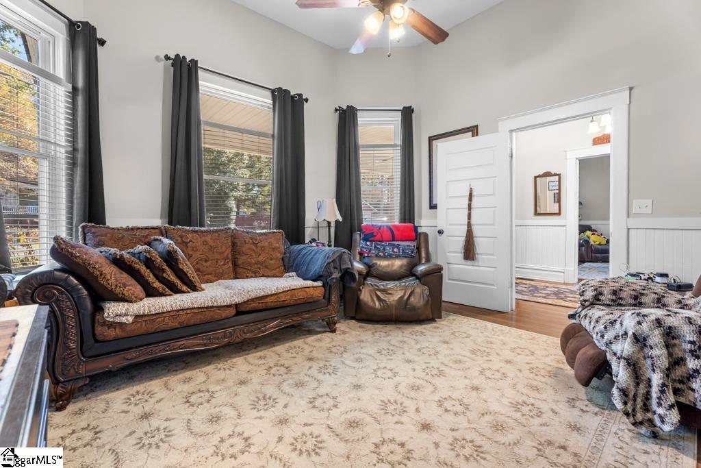 234 W Georgia Street Property Photo 7