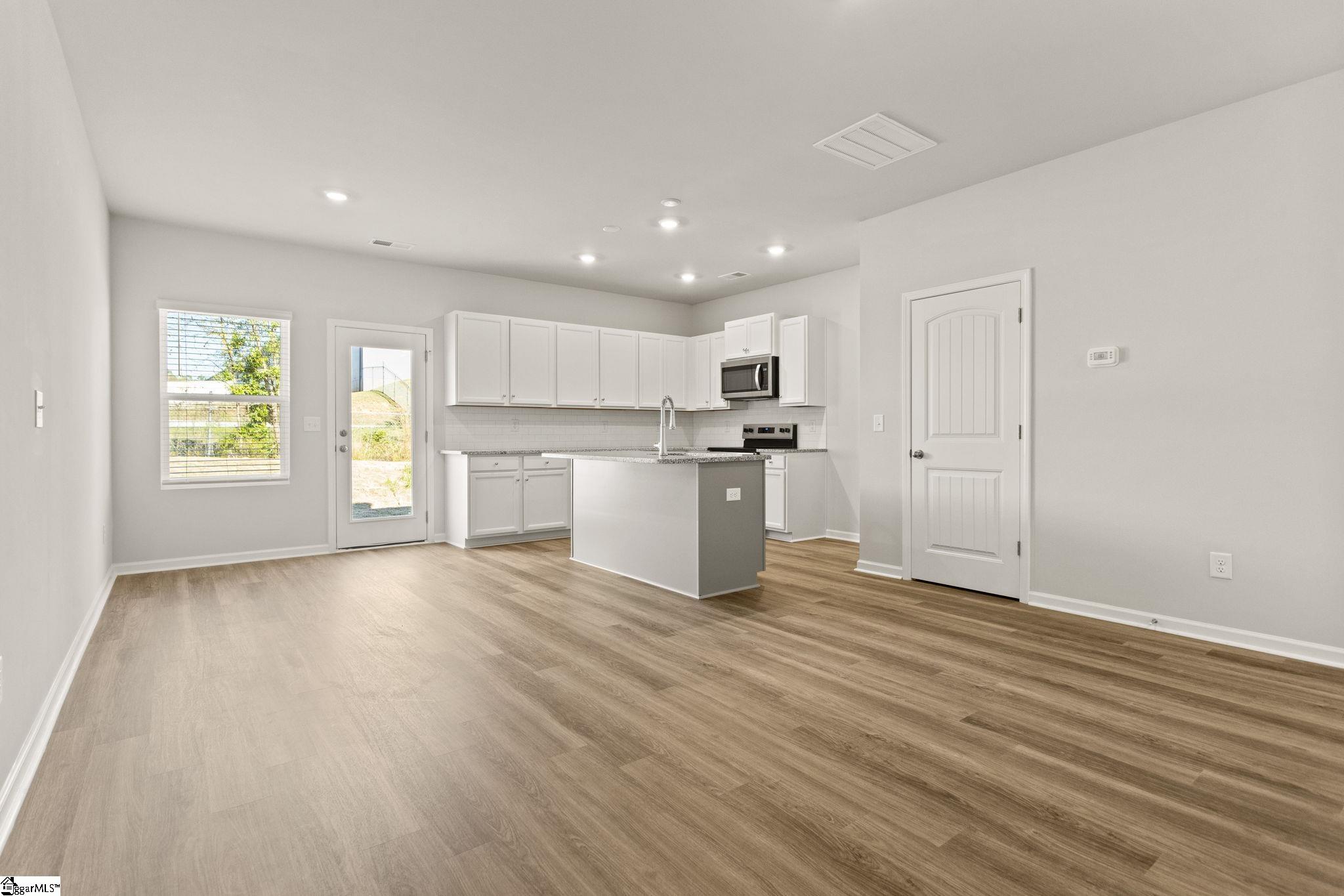 1546 Dockage Way Property Photo 6