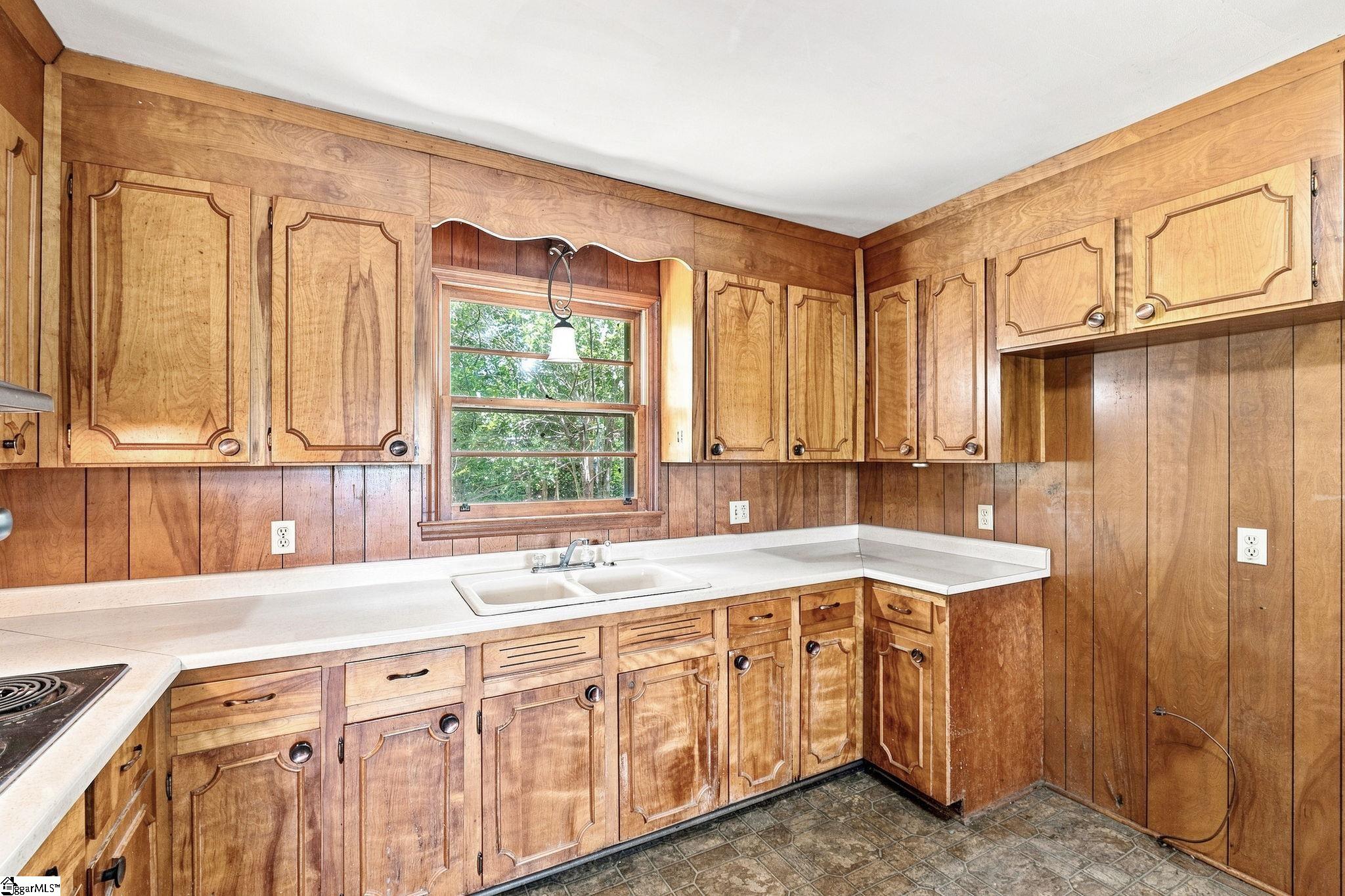 1290 Groce Meadow Road Property Photo 11