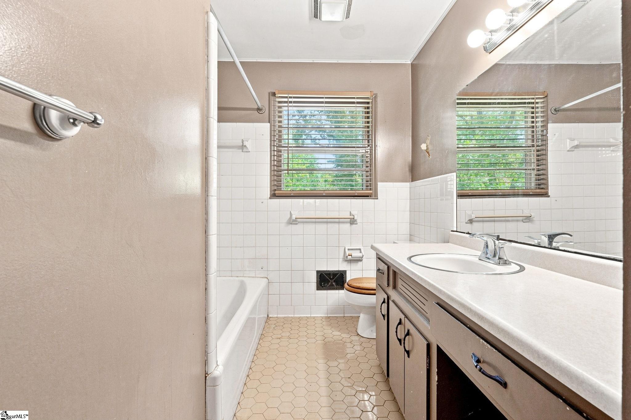 1290 Groce Meadow Road Property Photo 16