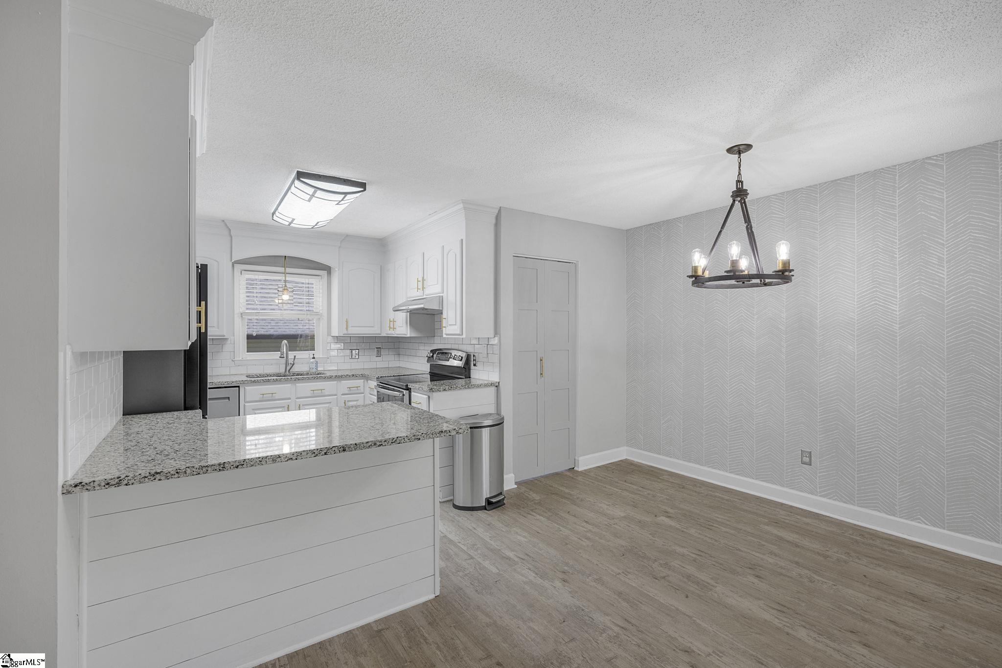 209 Tollgate Road Property Photo 9