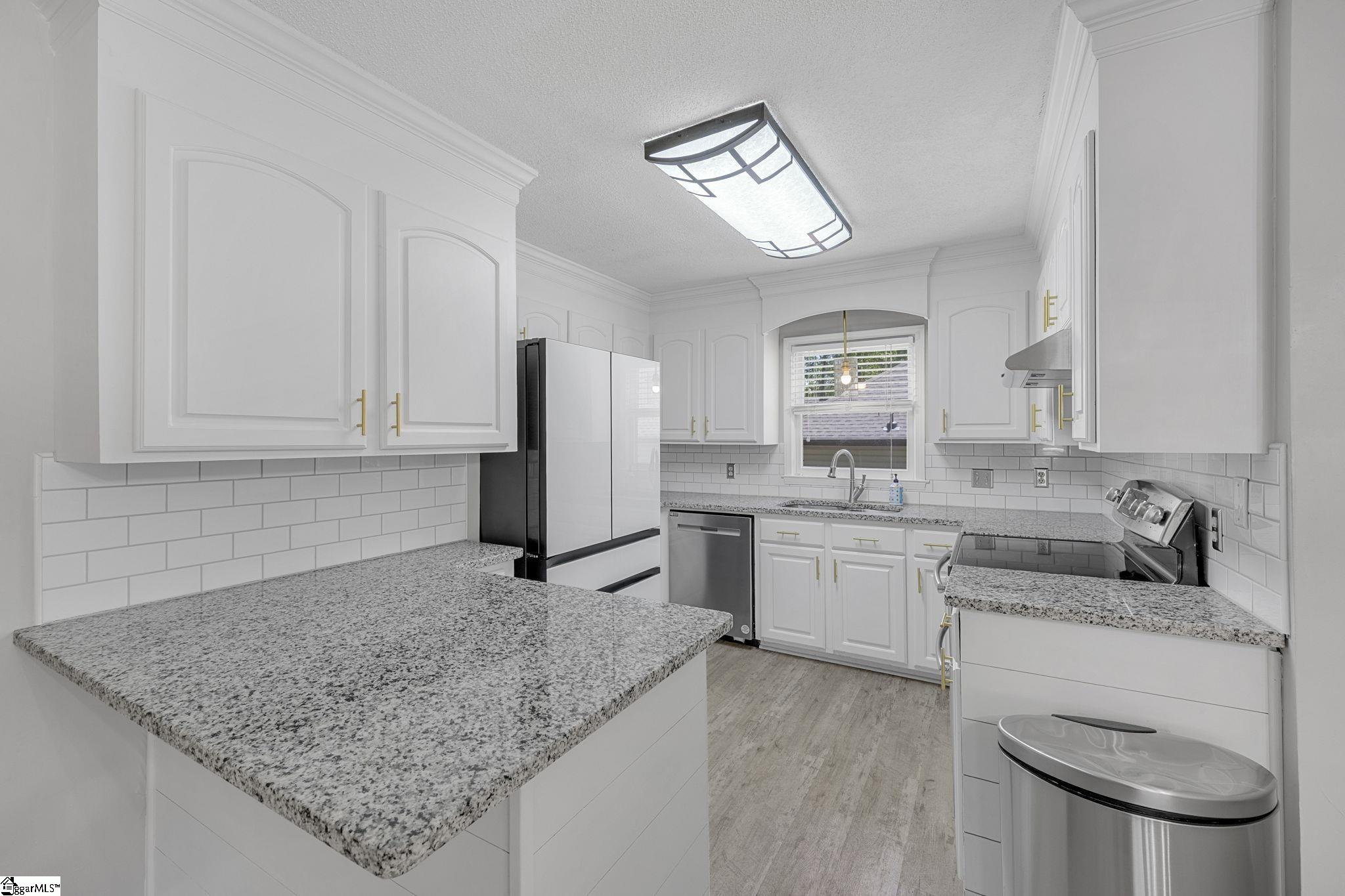 209 Tollgate Road Property Photo 10