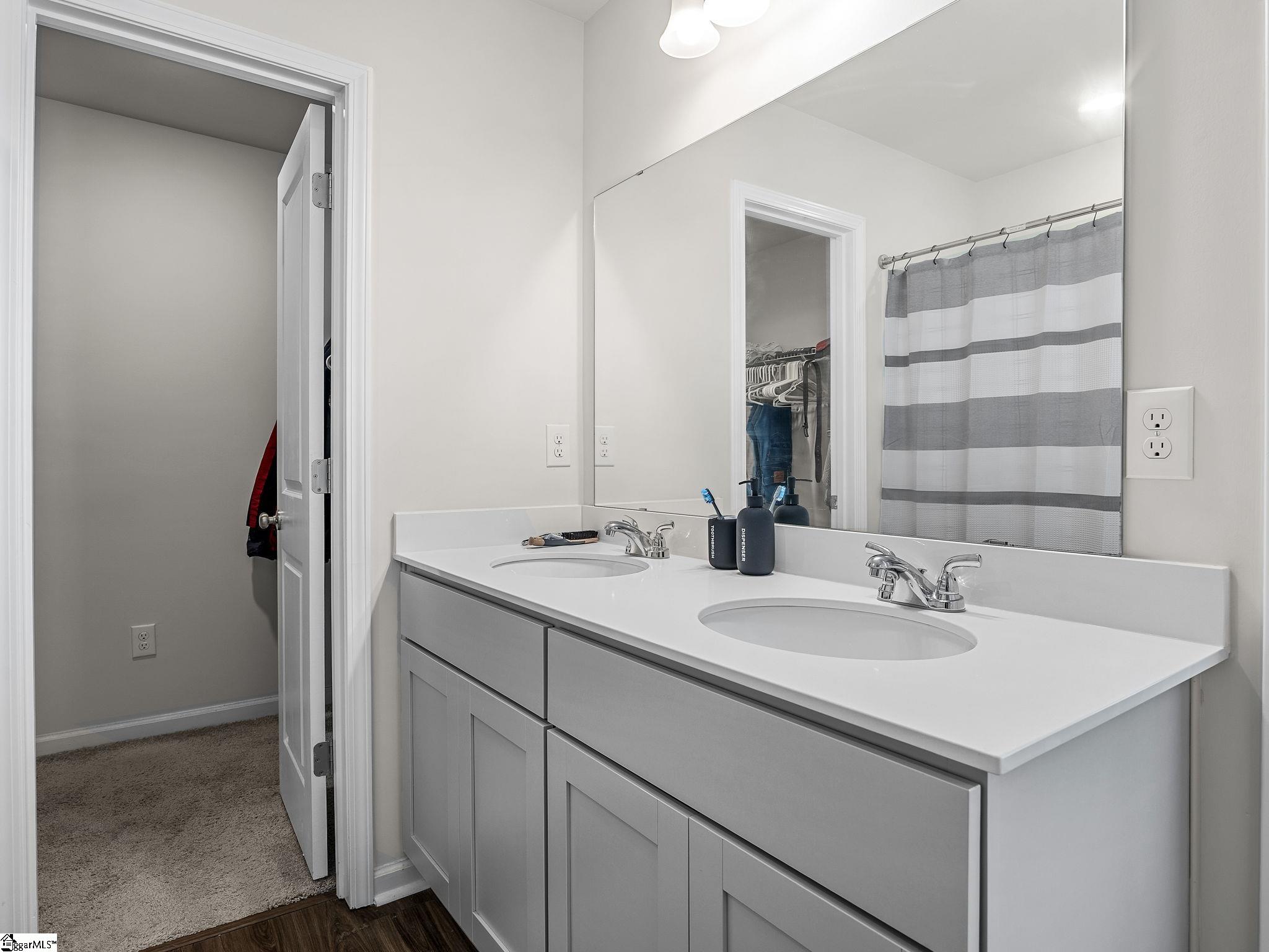 646 Blossom Run Property Photo 21
