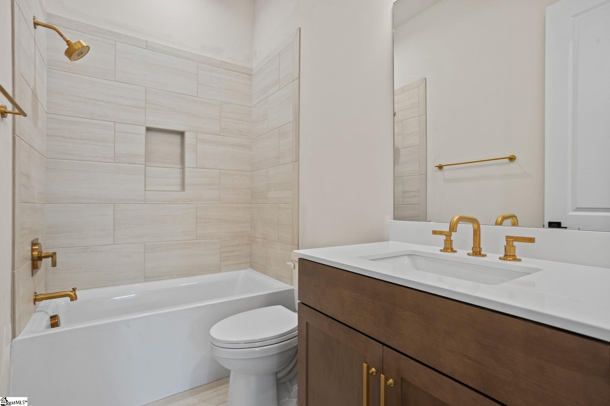 6 Adrian Way Property Photo 15