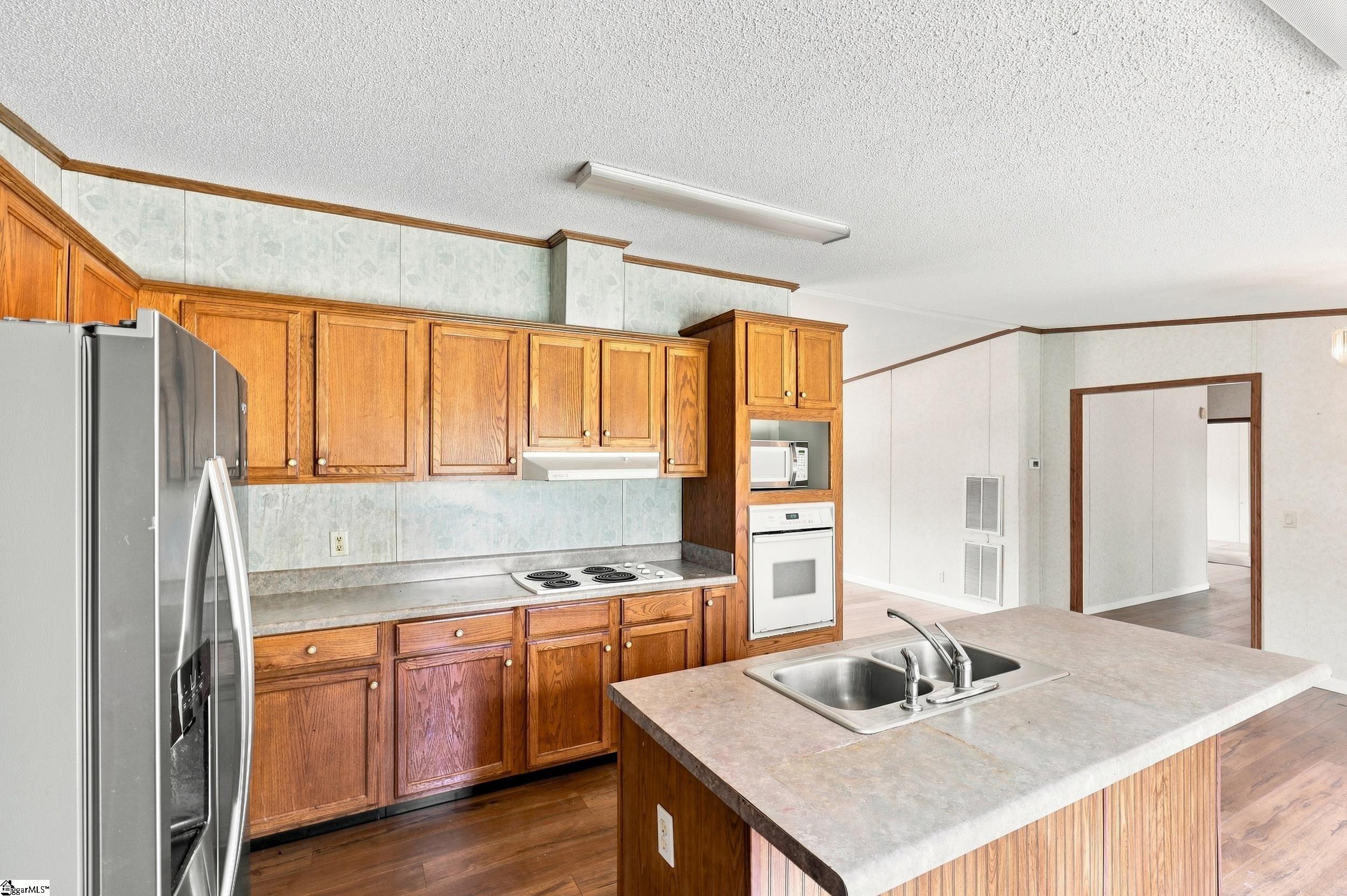 156 Falcon Ridge Drive Property Photo 18