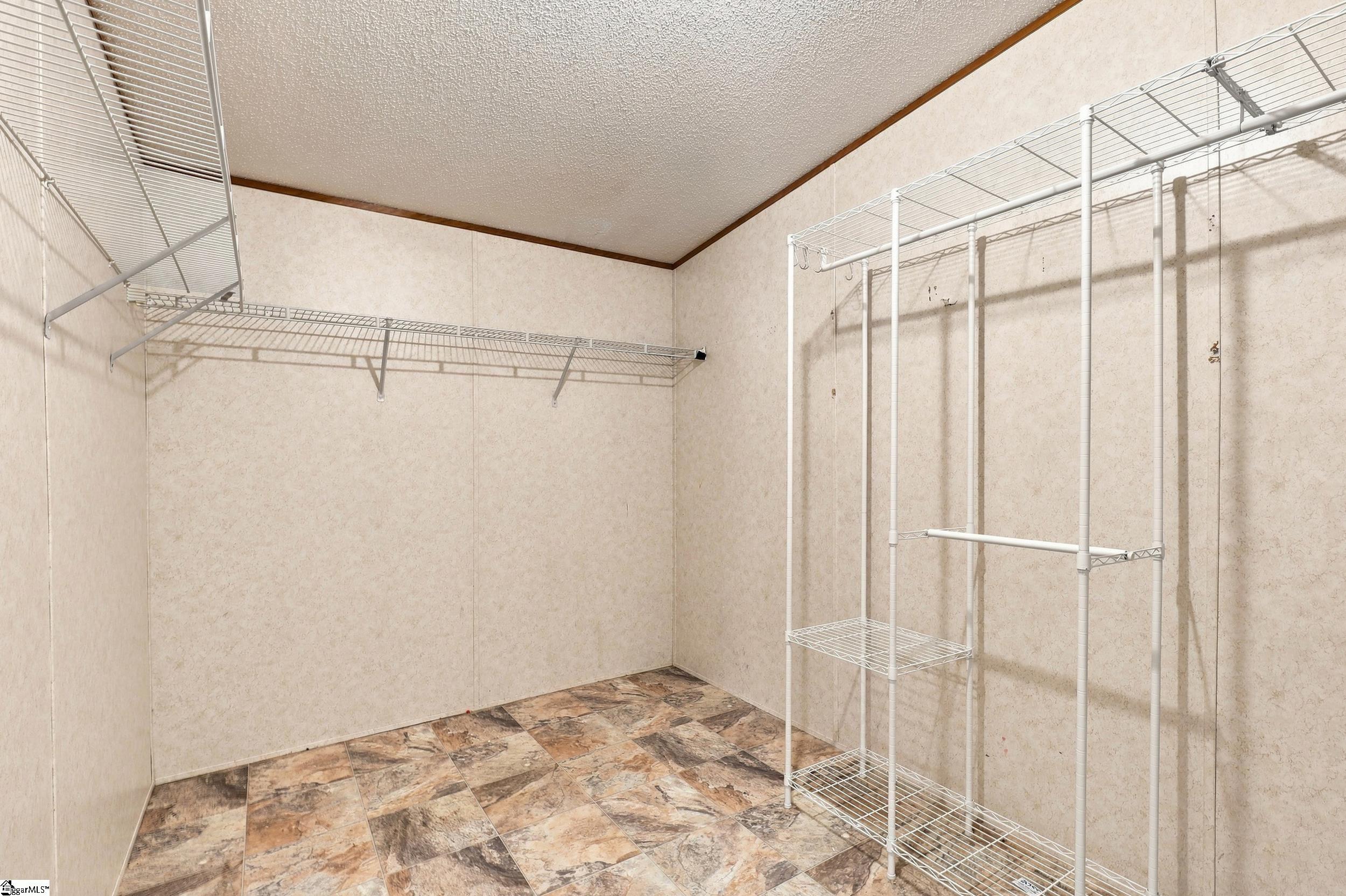 156 Falcon Ridge Drive Property Photo 23