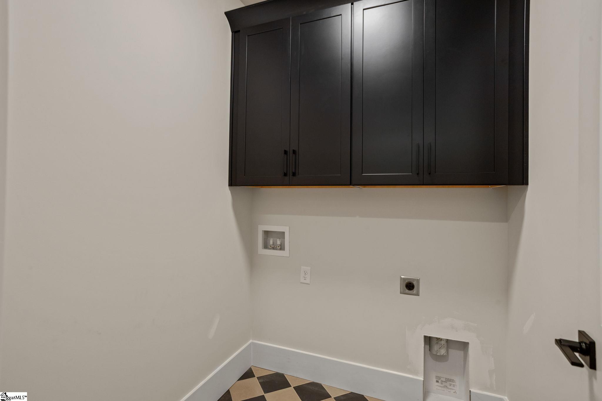 100 Adrian Way Property Photo 13