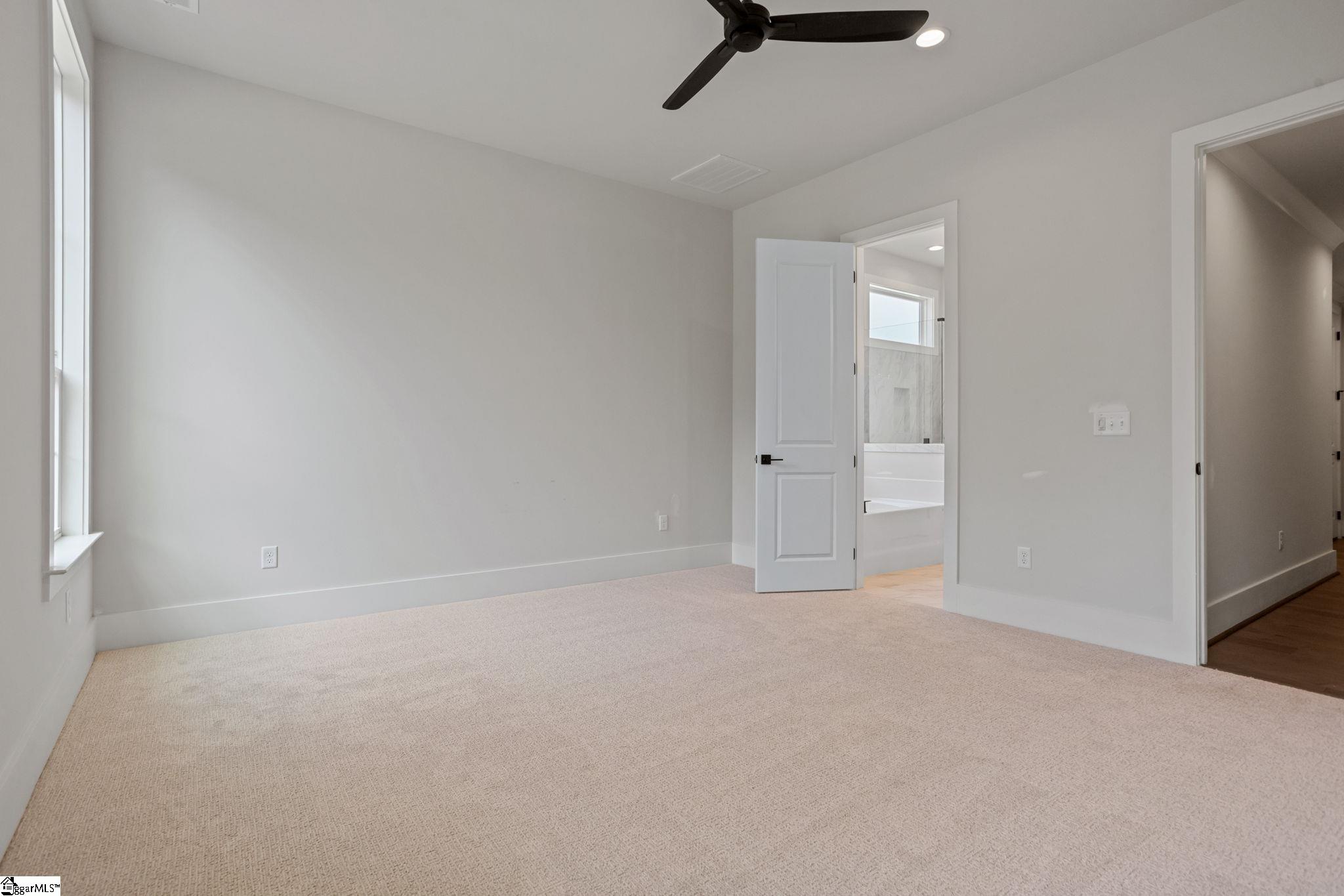 100 Adrian Way Property Photo 15
