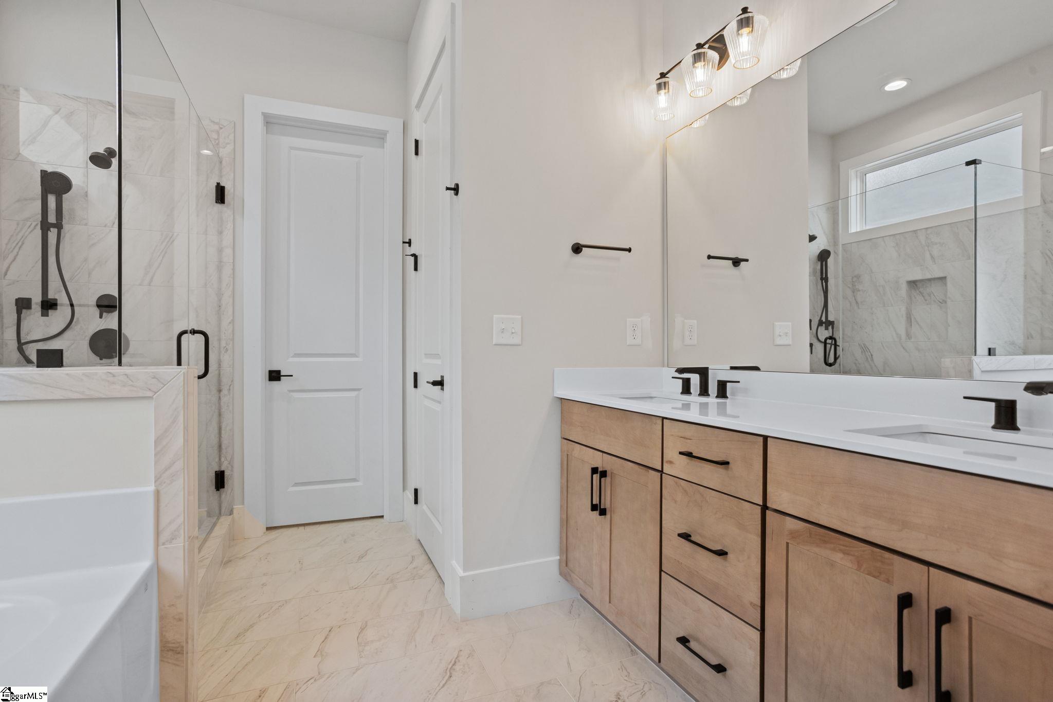100 Adrian Way Property Photo 16