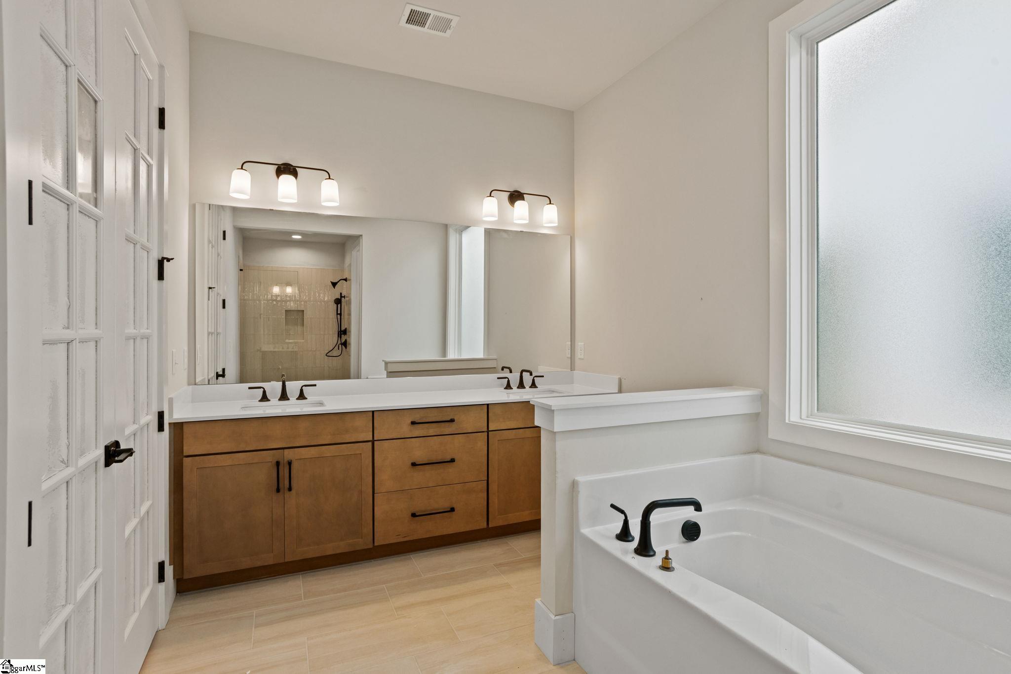 102 Adrian Way Property Photo 15
