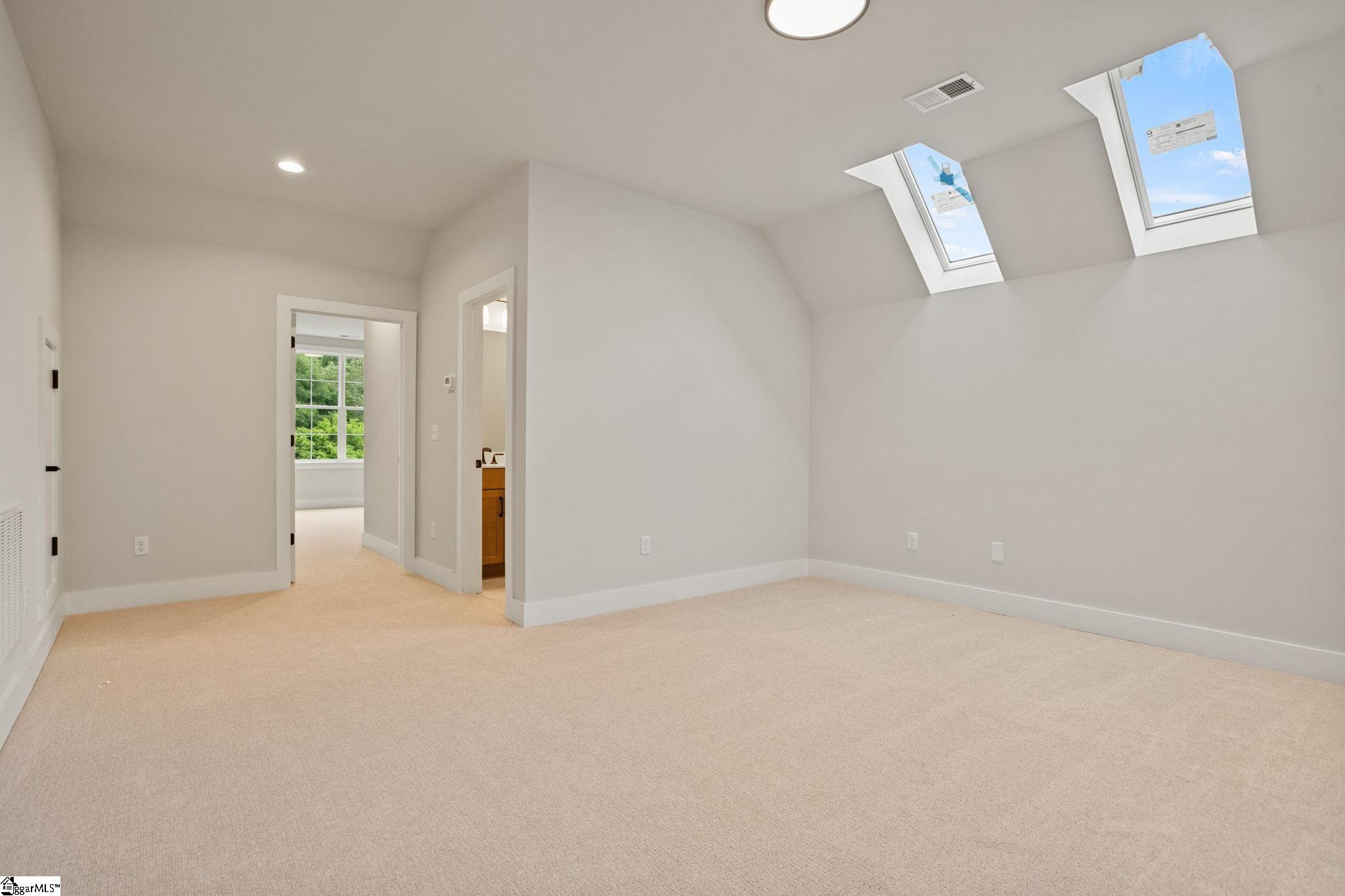 102 Adrian Way Property Photo 19