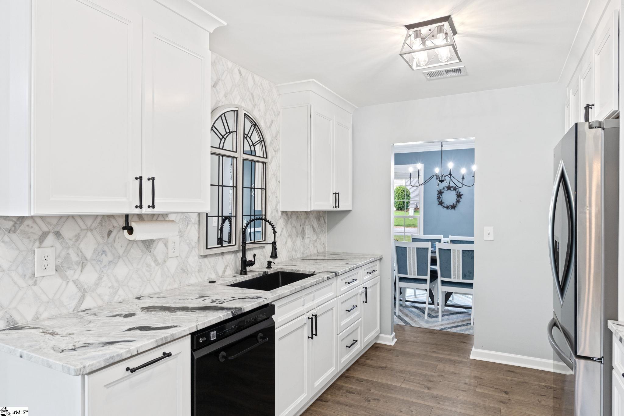 124 Sandy Lane Property Photo 16
