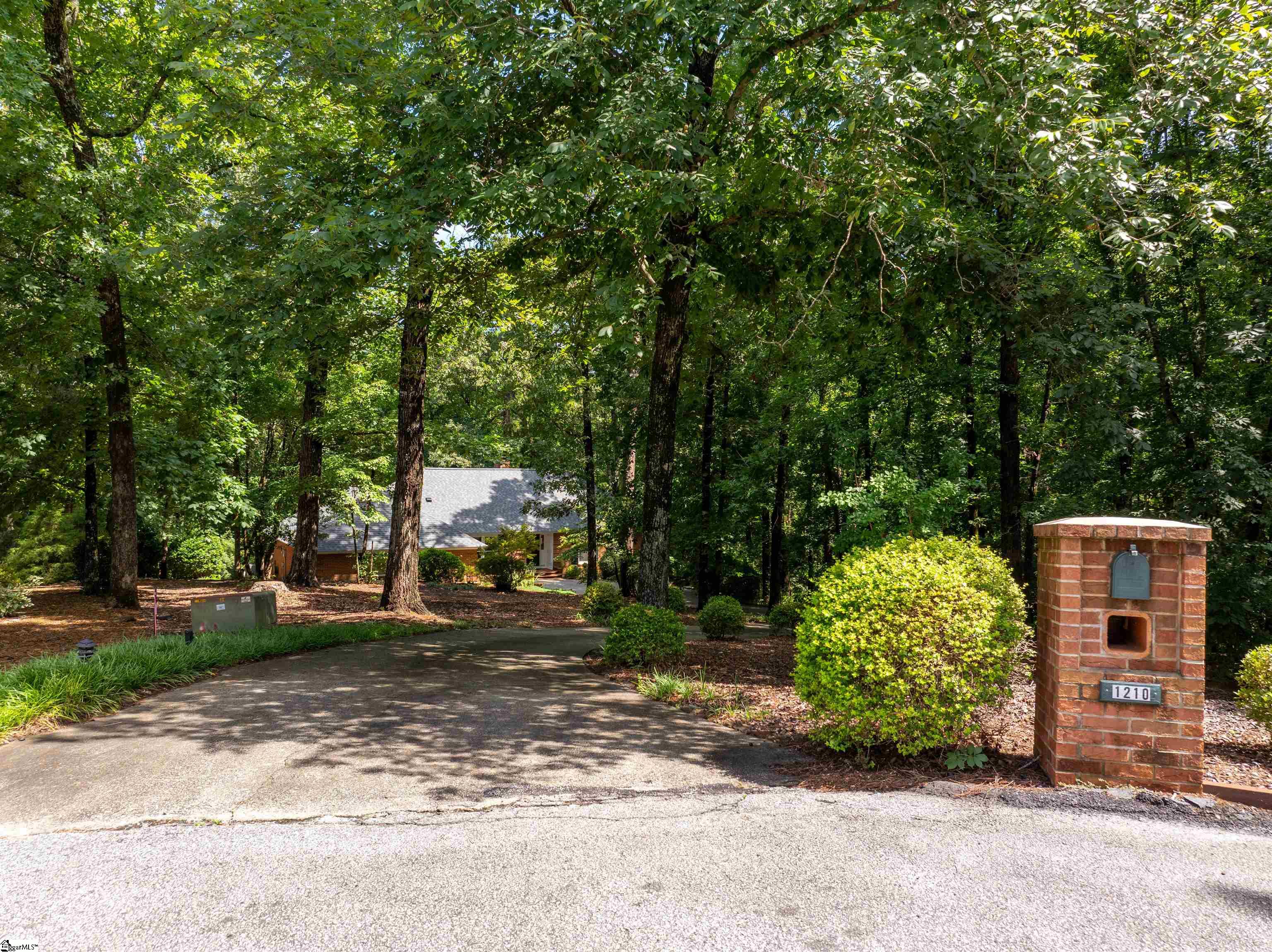 1600622 Property Photo 45