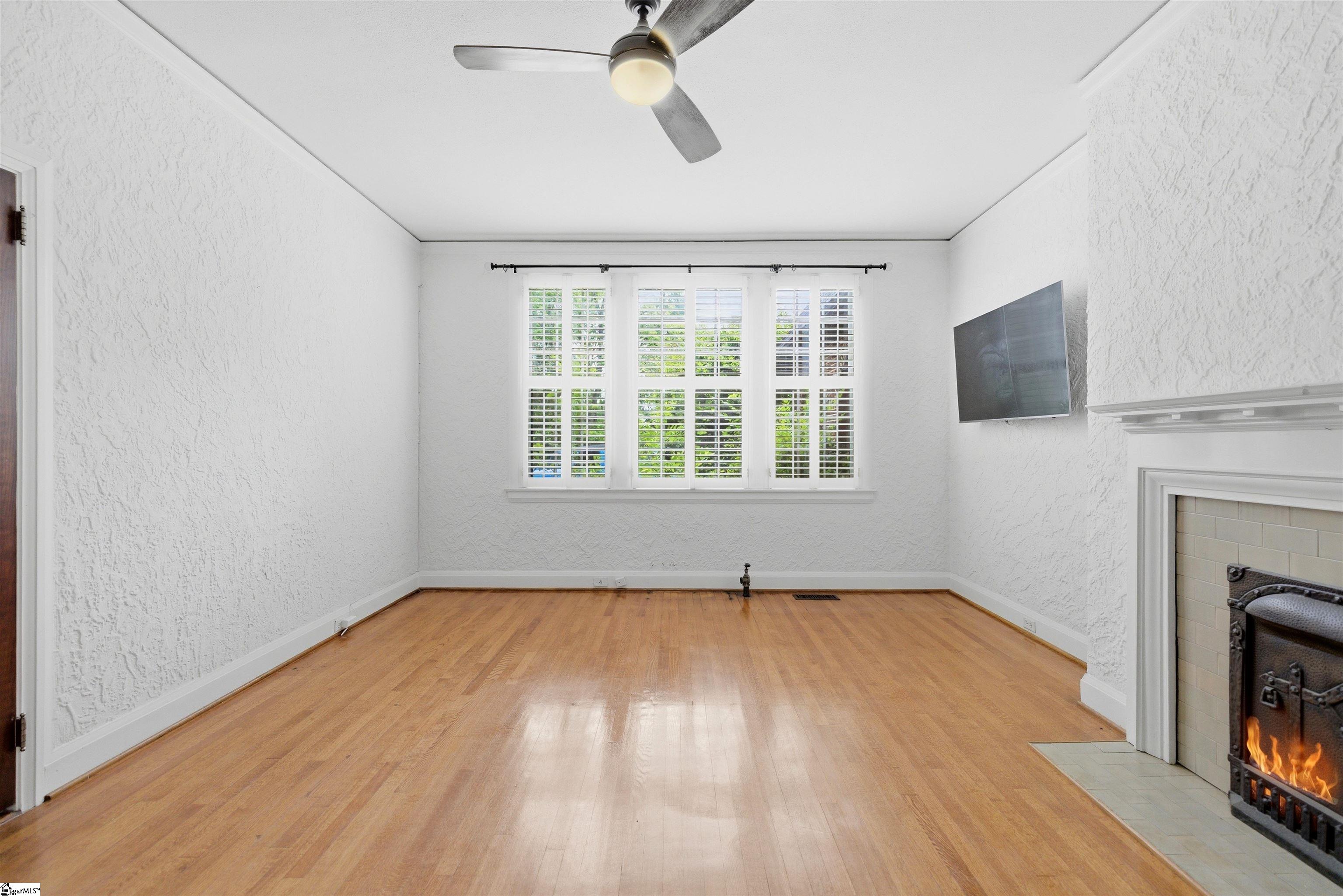 511 E Cambridge Avenue Property Photo 11