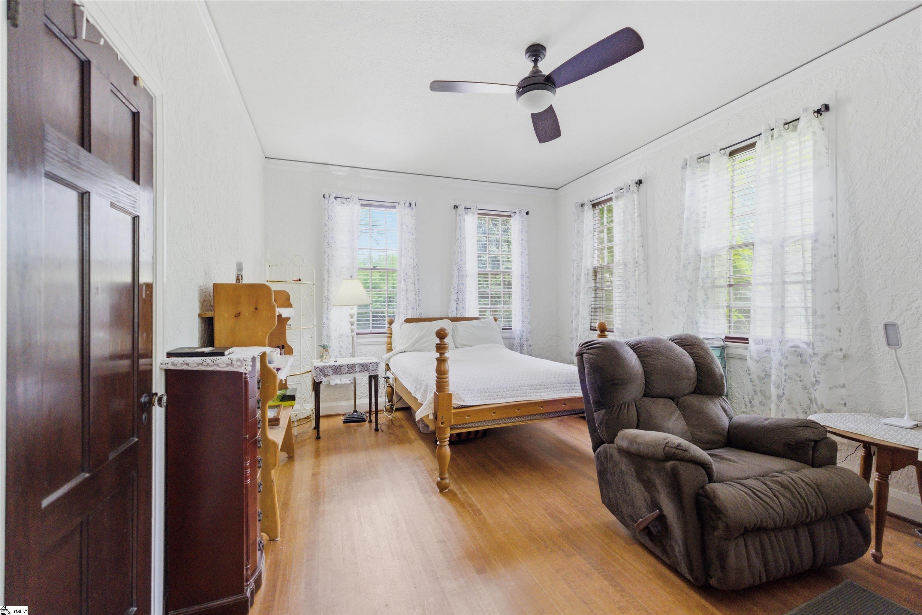 511 E Cambridge Avenue Property Photo 16
