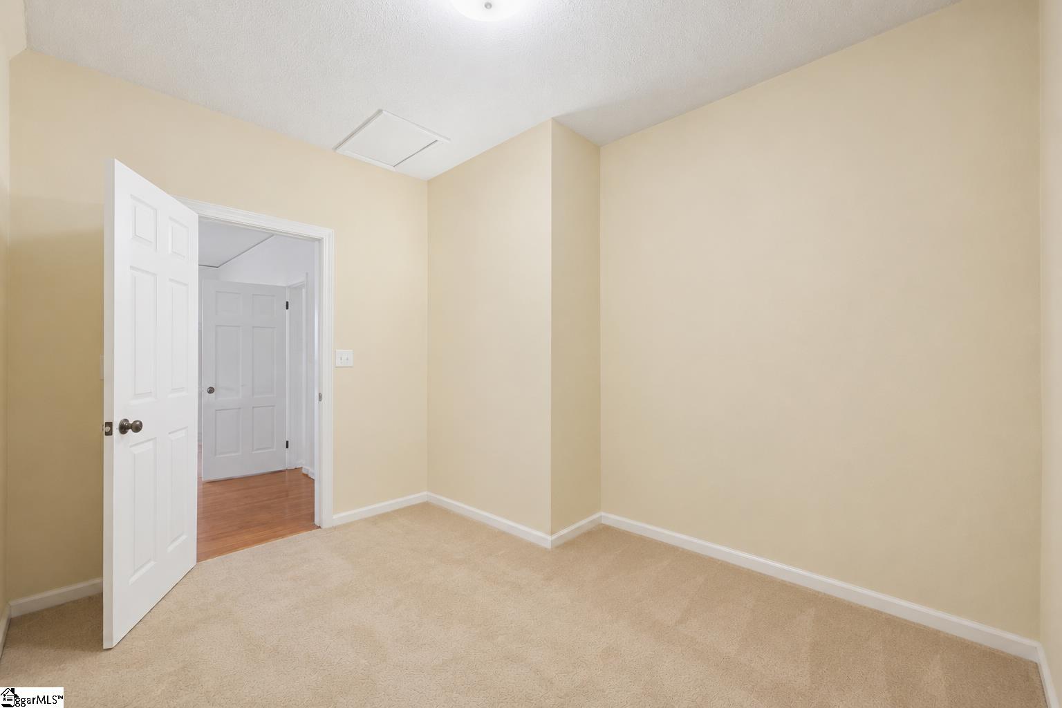 511 E Cambridge Avenue Property Photo 18