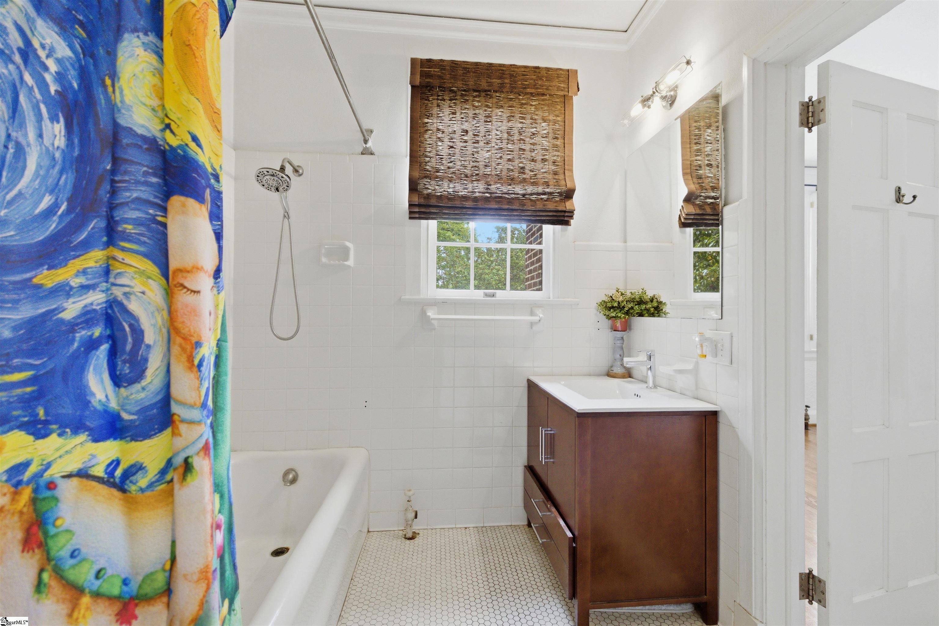 511 E Cambridge Avenue Property Photo 20