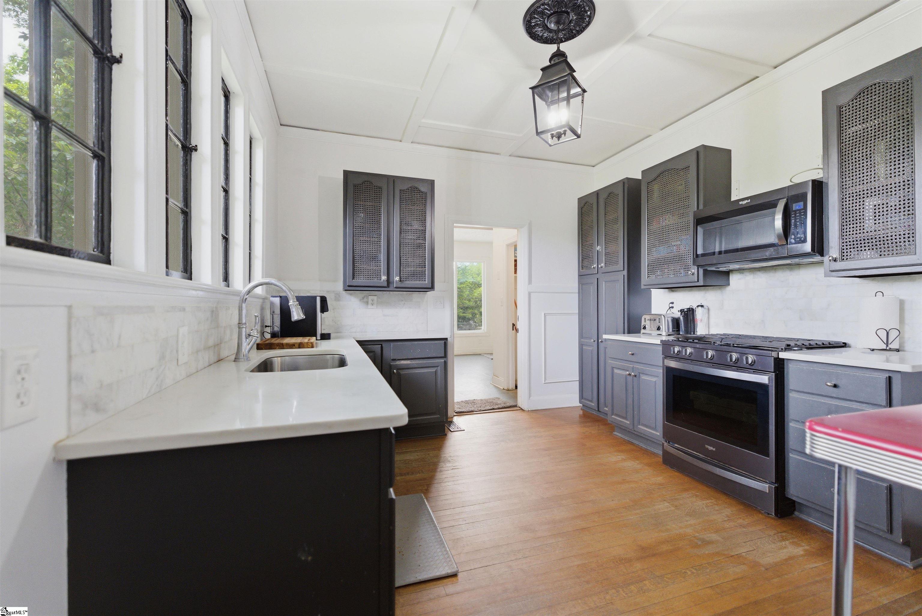 511 E Cambridge Avenue Property Photo 22