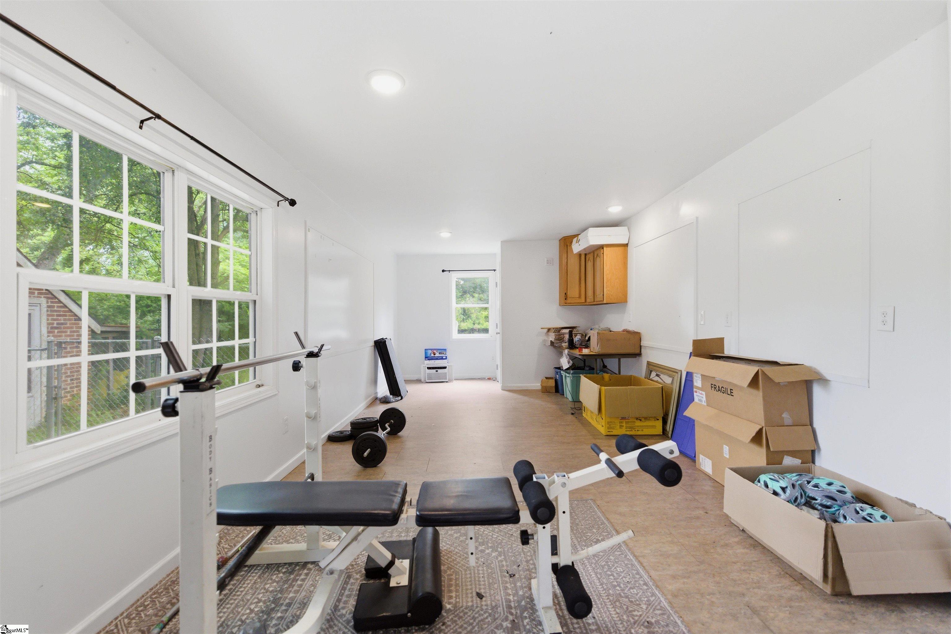 511 E Cambridge Avenue Property Photo 30