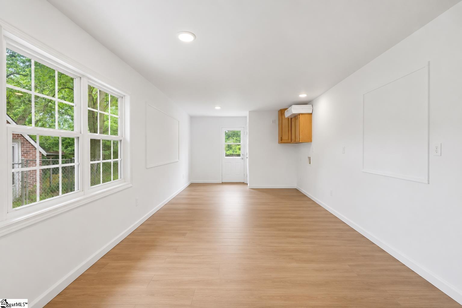 511 E Cambridge Avenue Property Photo 31
