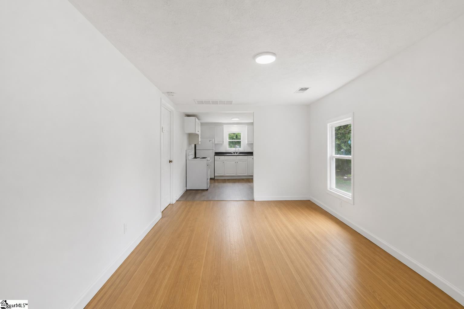 511 E Cambridge Avenue Property Photo 33