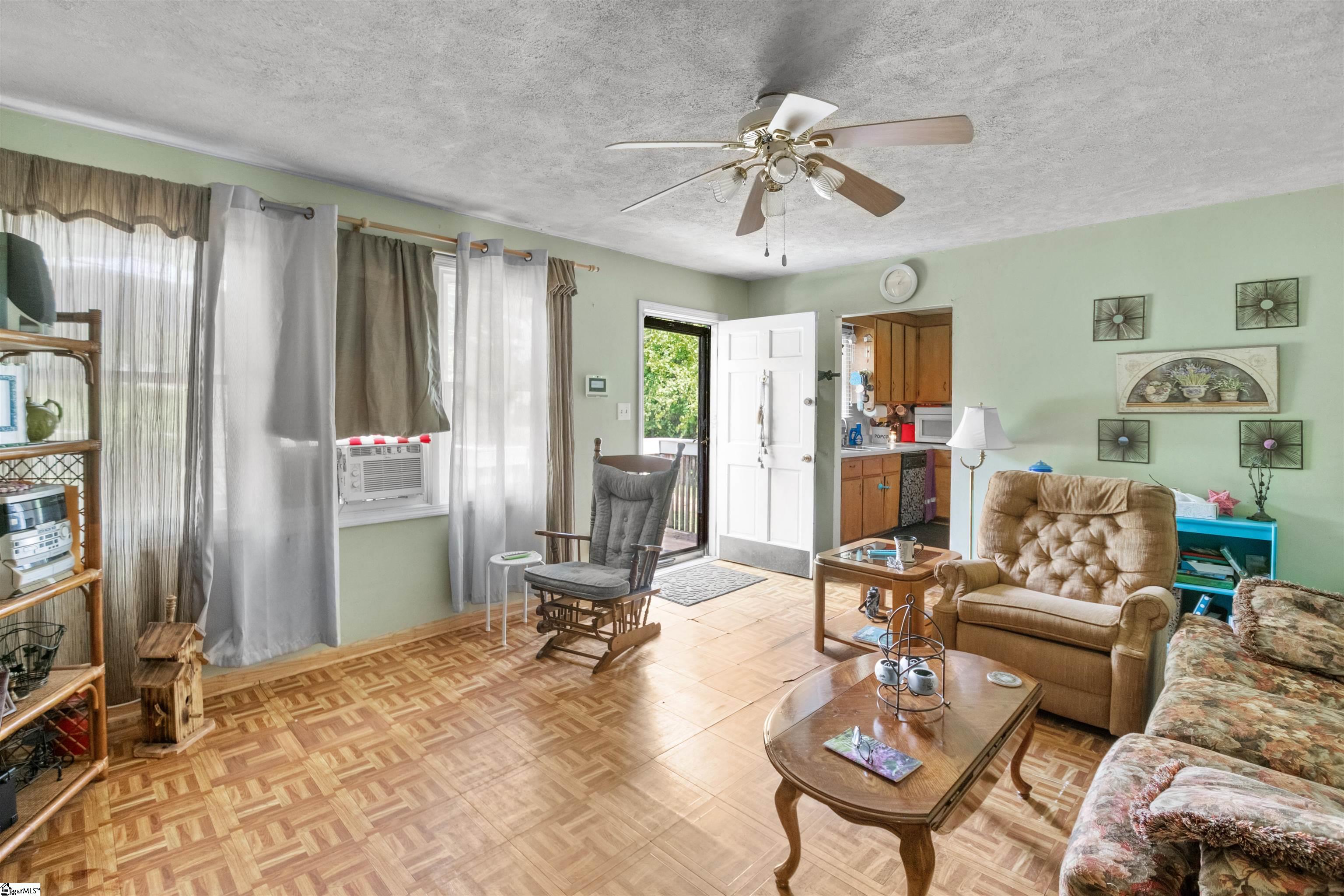 120 Jay Drive Property Photo 3