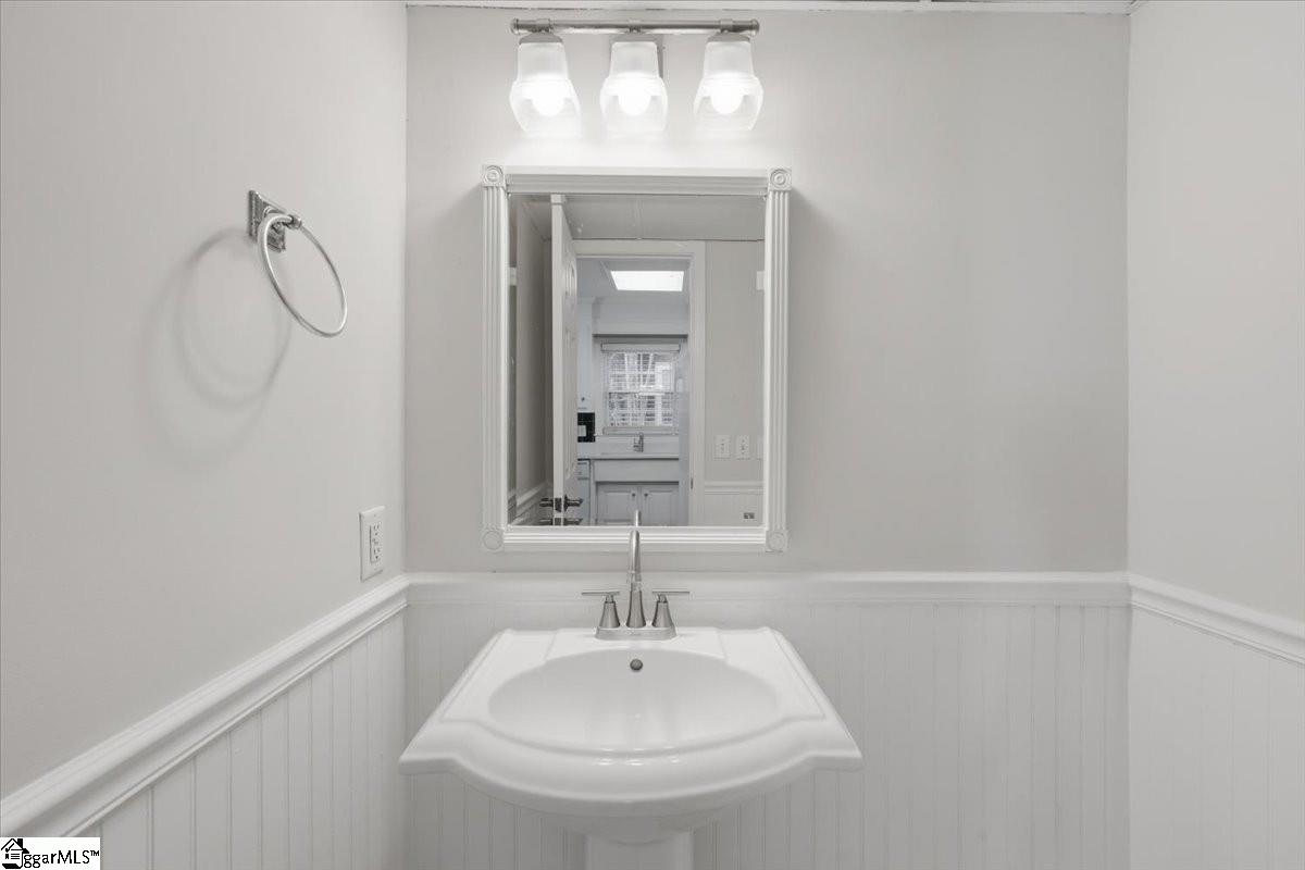 501 Edwards Road Property Photo 13