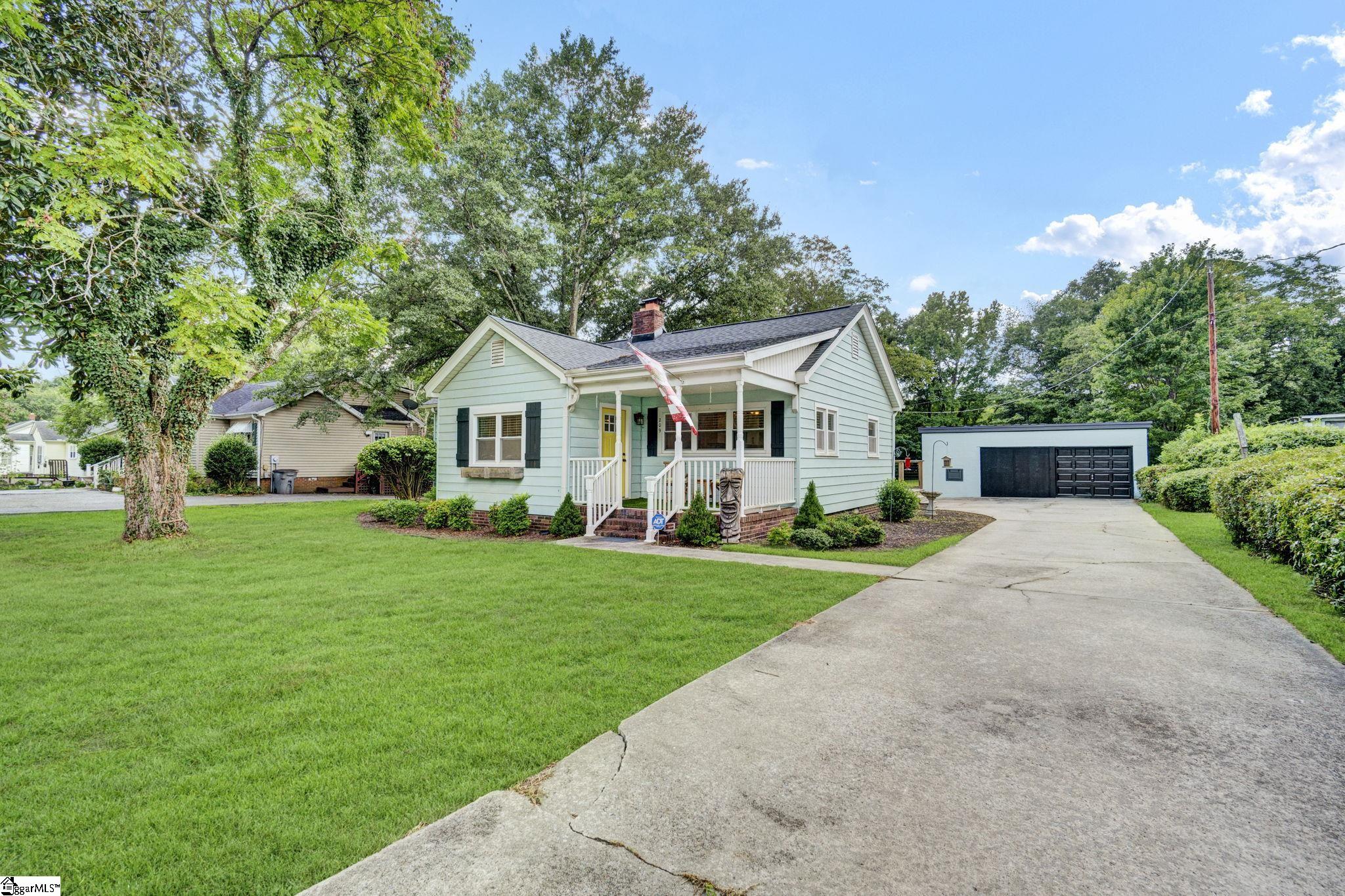 209 Donnan Road Property Photo 1