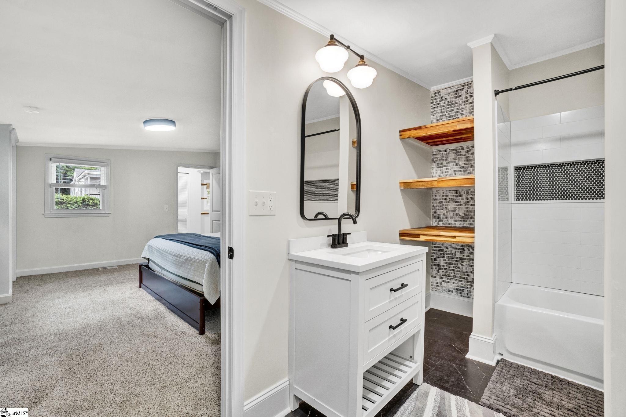 209 Donnan Road Property Photo 24