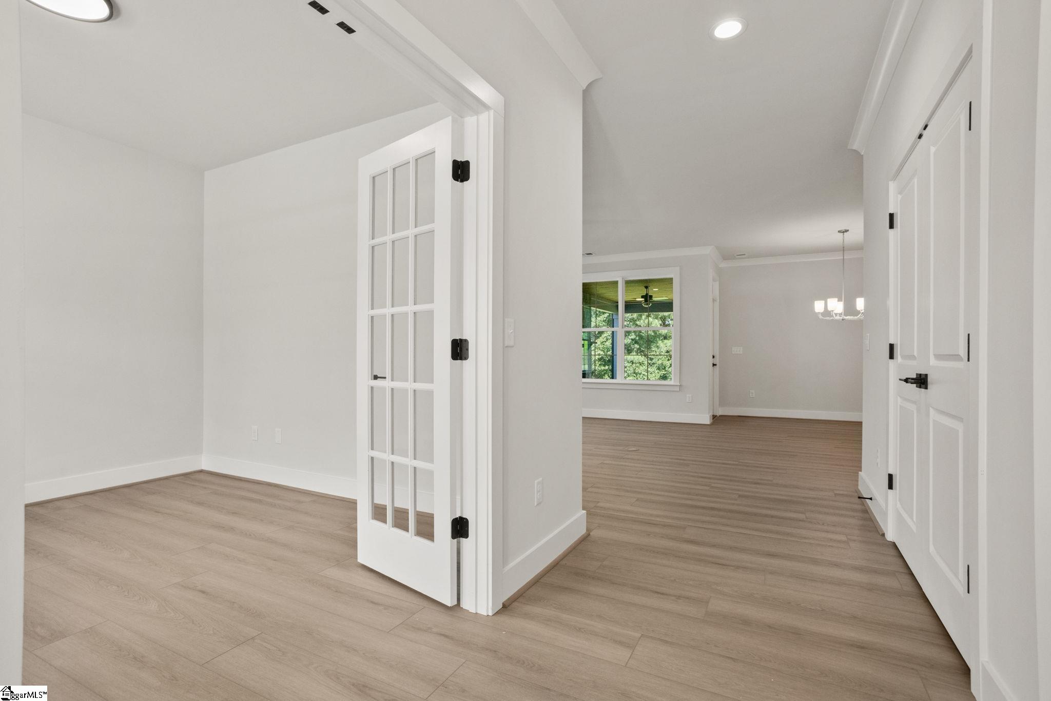 104 Adrian Way Property Photo 4