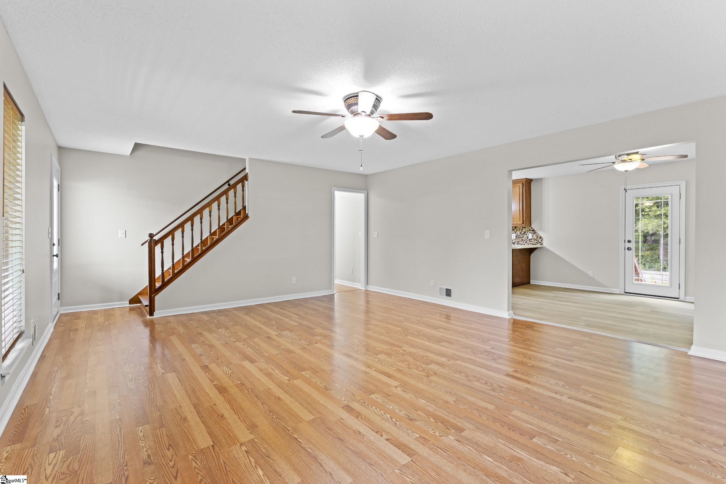 212 Gray Drive Property Photo 7