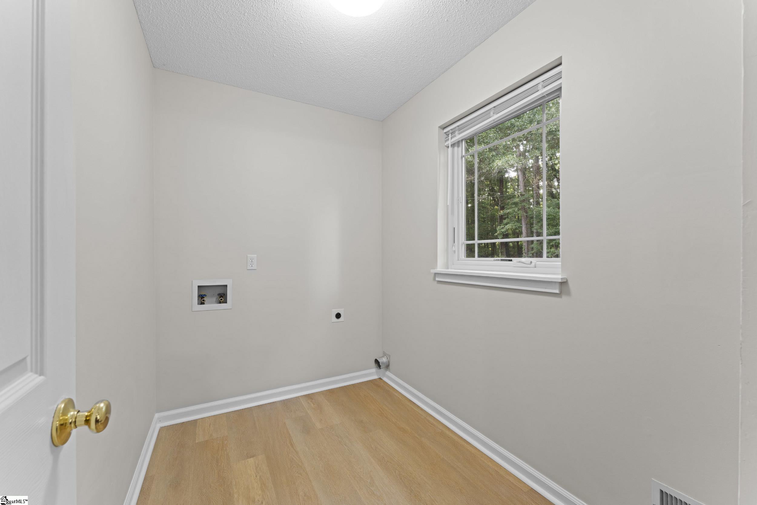 212 Gray Drive Property Photo 23