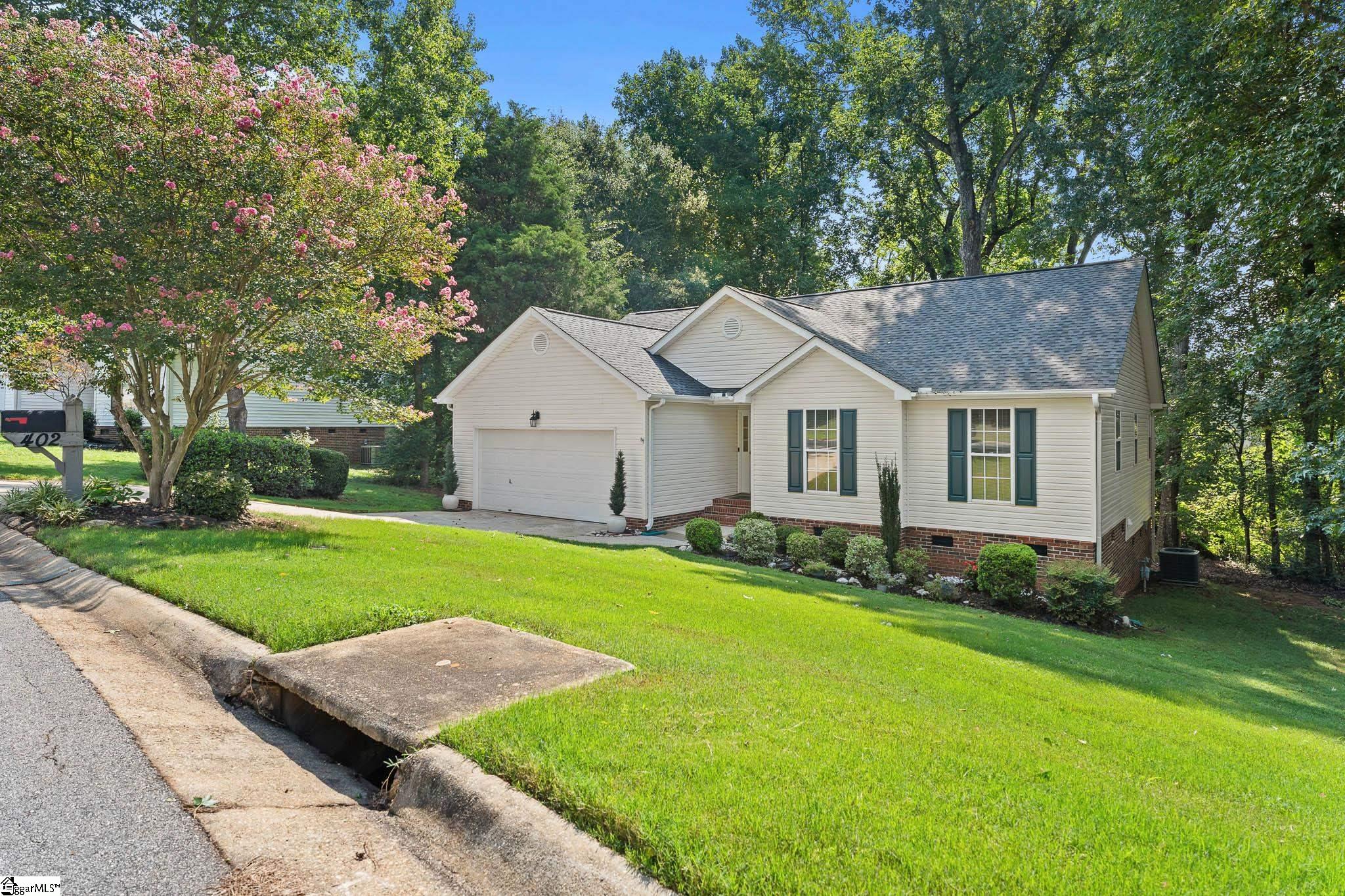 402 Windy Meadow Way Property Photo 2