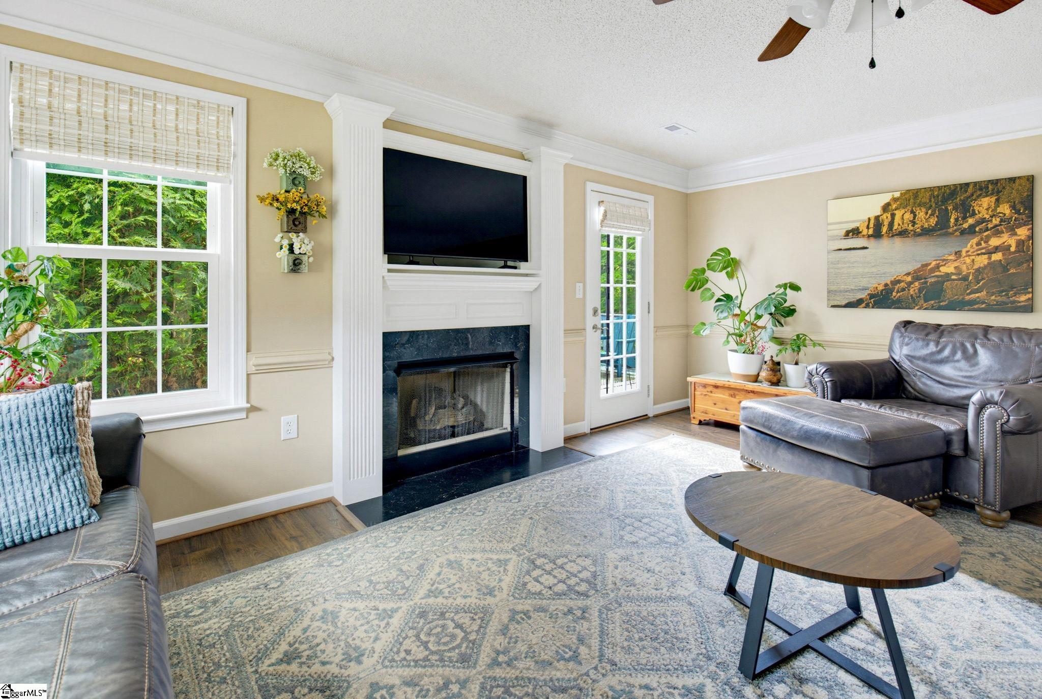 101 Valleydale Court Property Photo 6