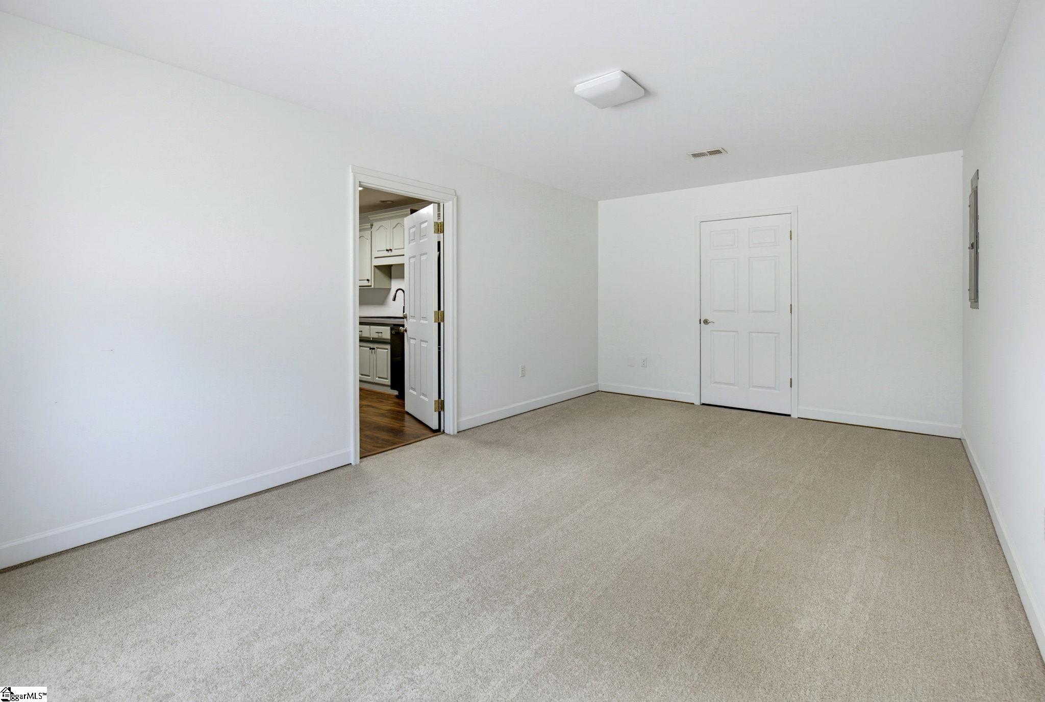 101 Valleydale Court Property Photo 28