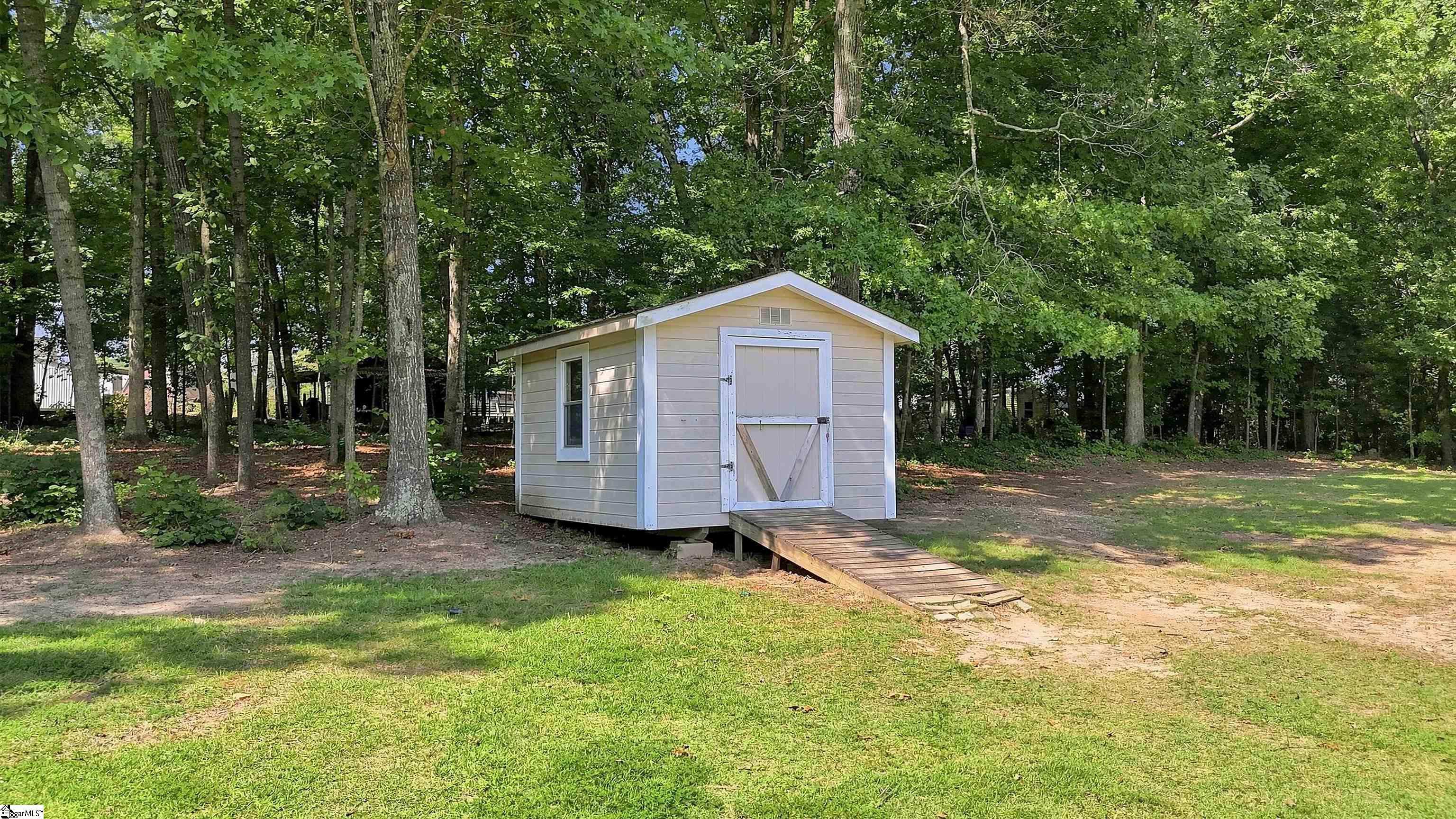 107 Lindley Court Property Photo 27