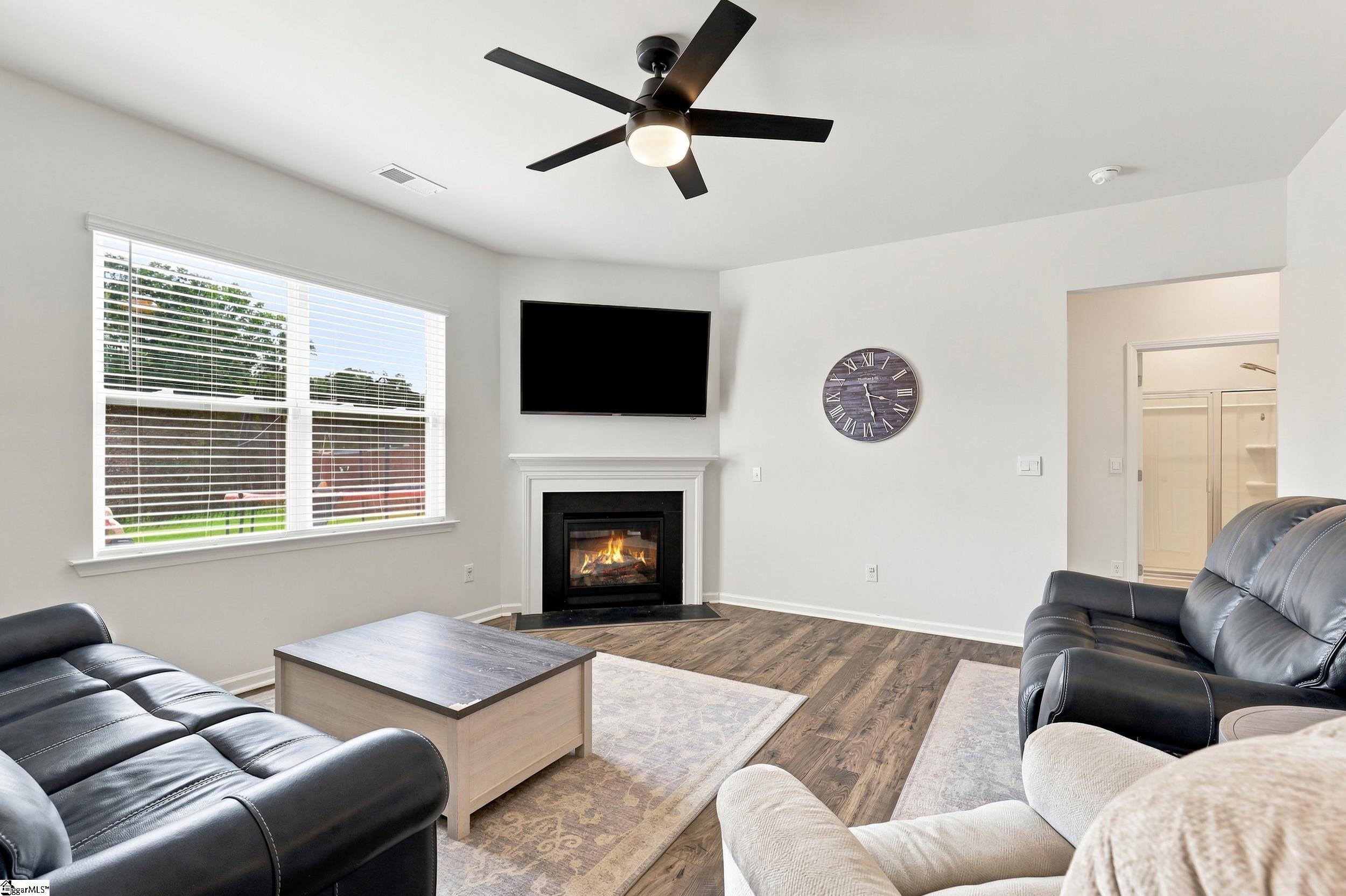 1054 Elmswell Lane Property Photo 8